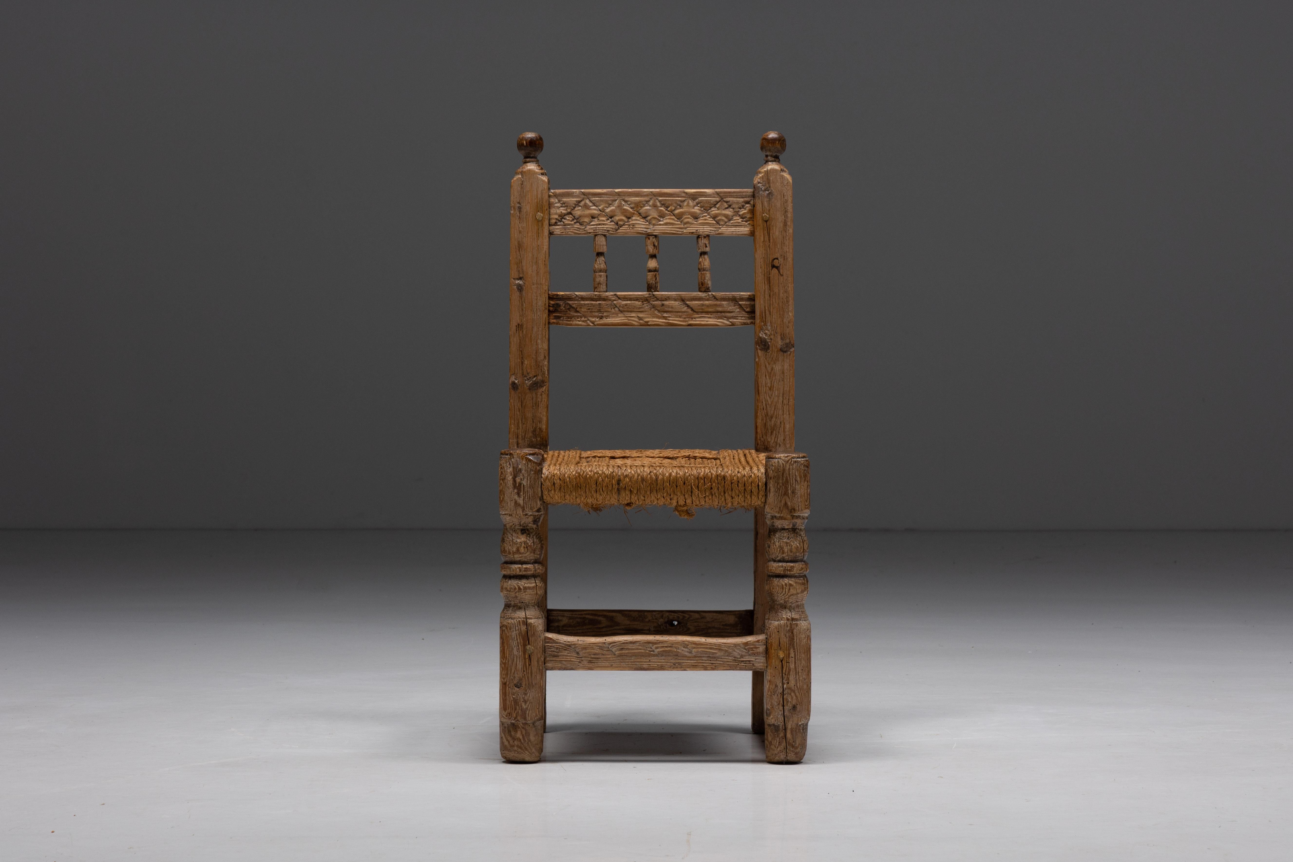 Rustic Straw Dining Chairs, Spain, 19th Century In Good Condition For Sale In Antwerp, BE