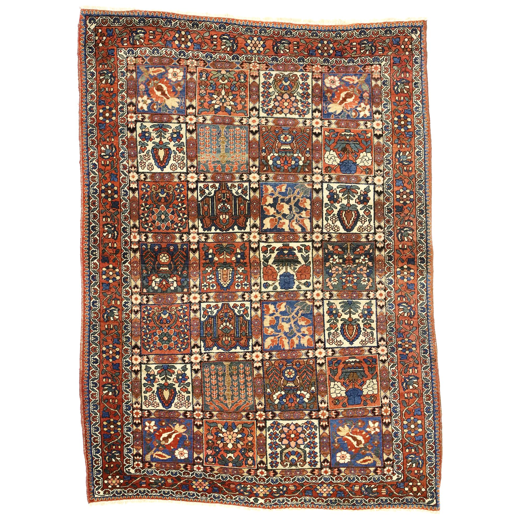 Rustikaler antiker persischer Bakhtiari-Teppich im rustikalen Stil mit Gartendesign mit vier Jahreszeiten