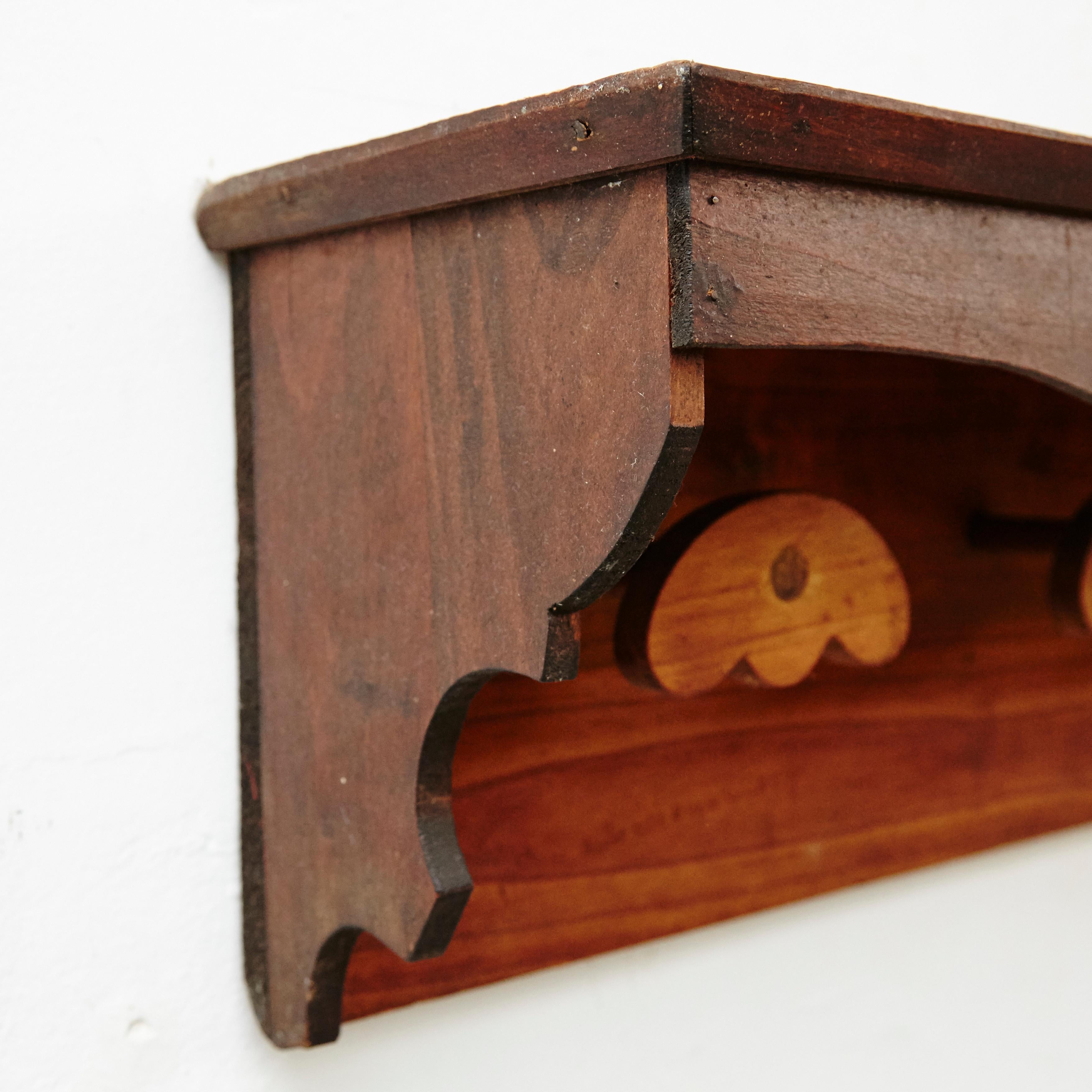 Rustic Style Spanish Wood Wall Coat Hanger In Fair Condition In Barcelona, Barcelona