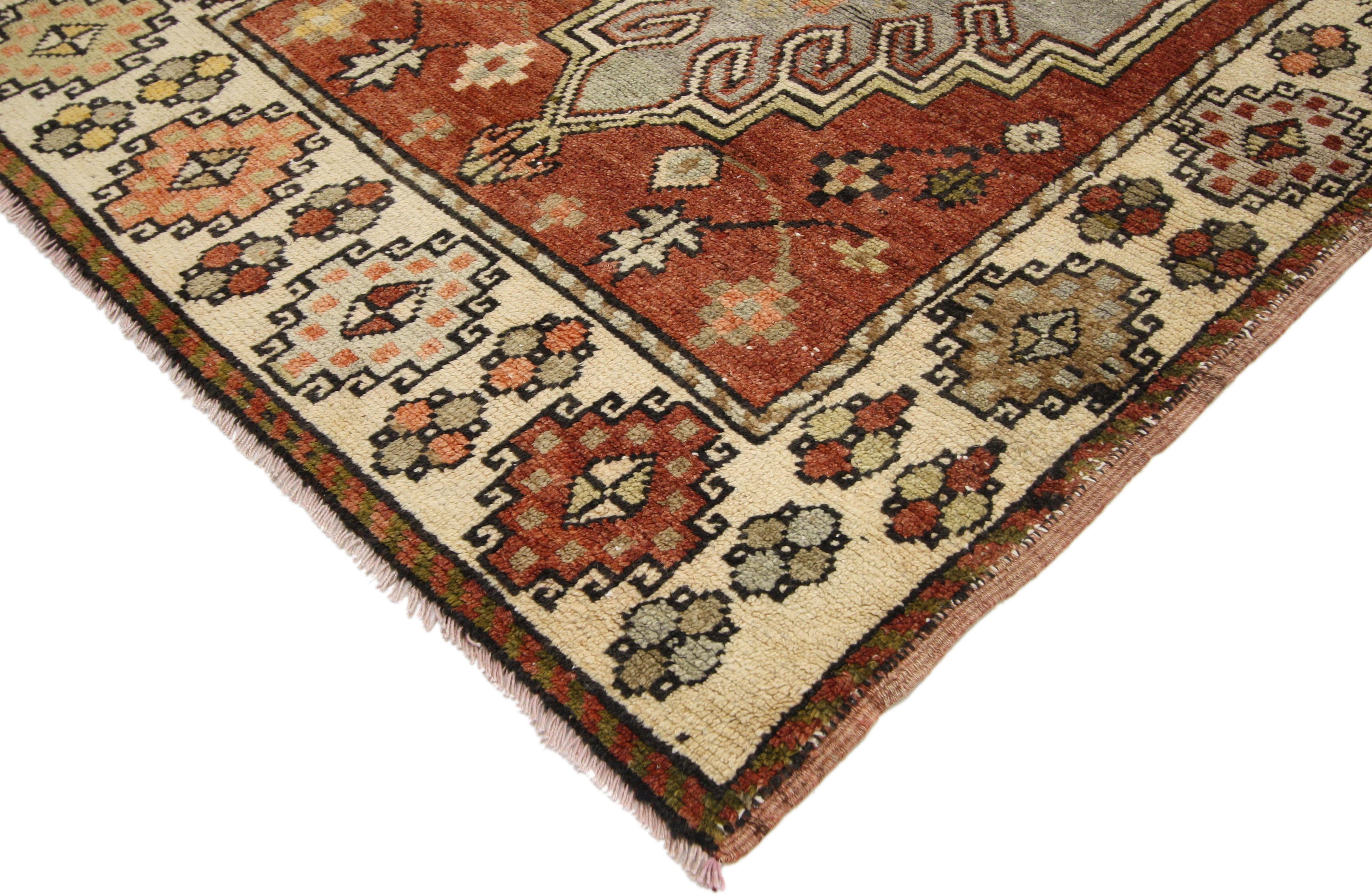 Rustic Style Vintage Turkish Oushak Runner, Hallway Runner In Good Condition For Sale In Dallas, TX