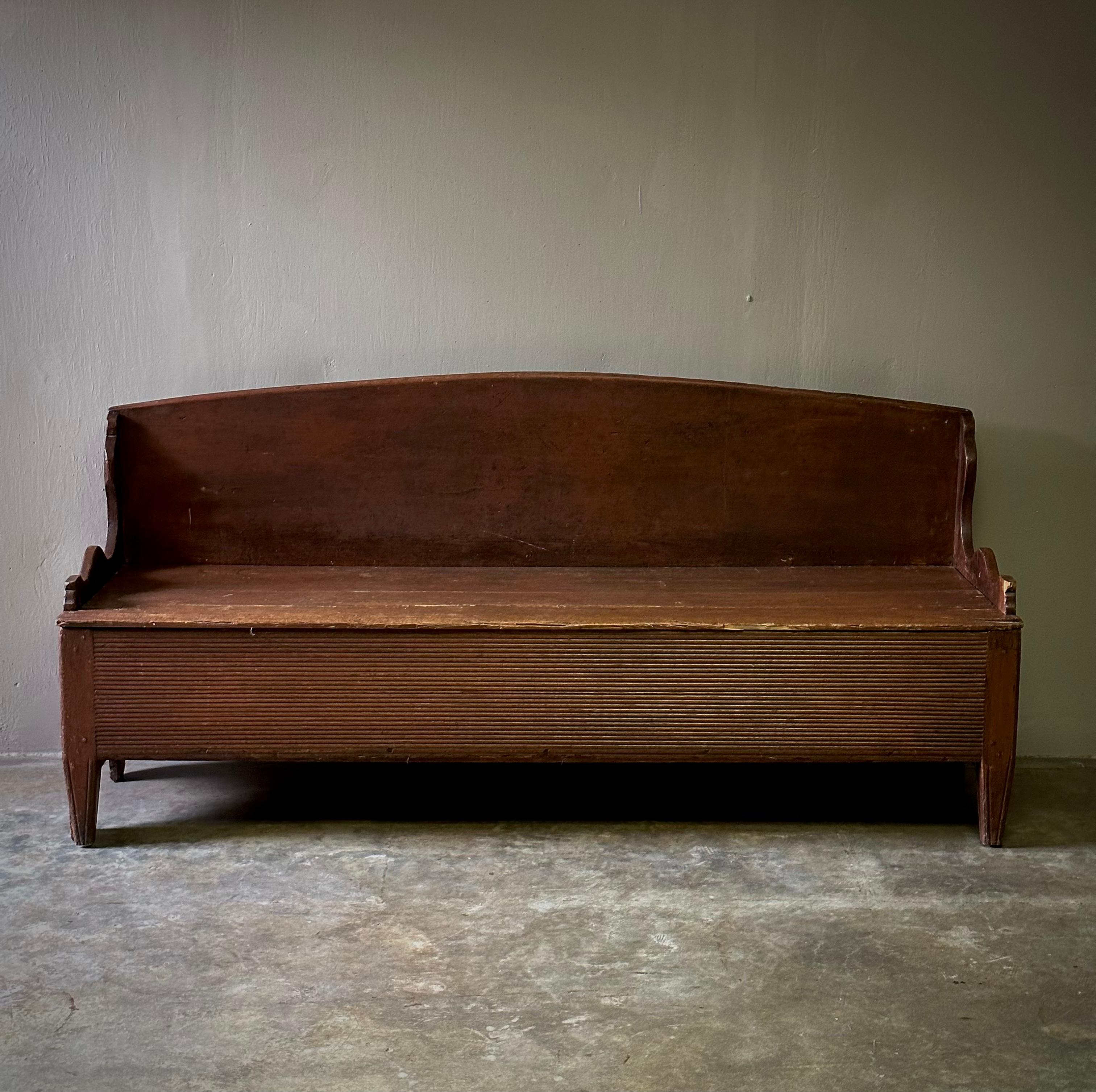 Rustic Swedish 19th Century Hallway Bench For Sale 3