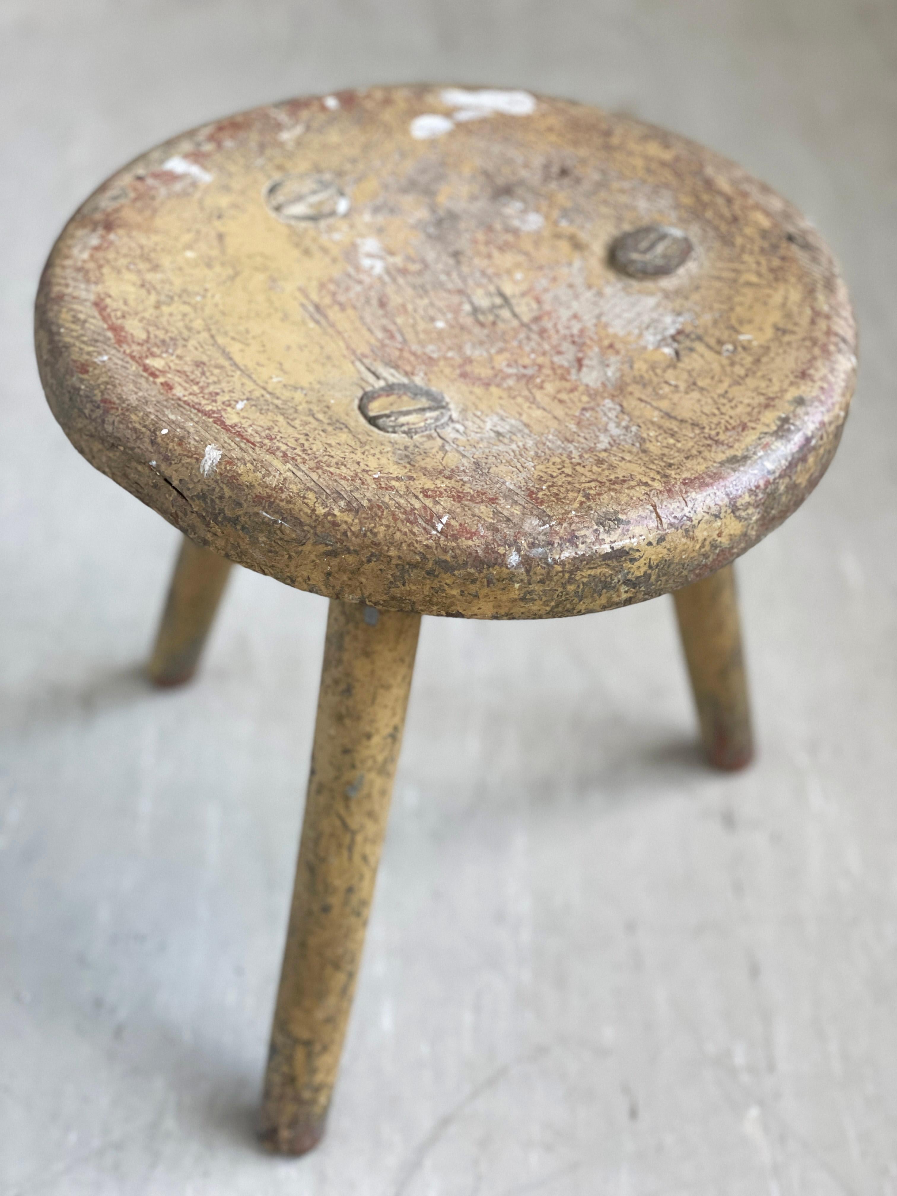 Rustic Swiss farmhouse milking stool 6