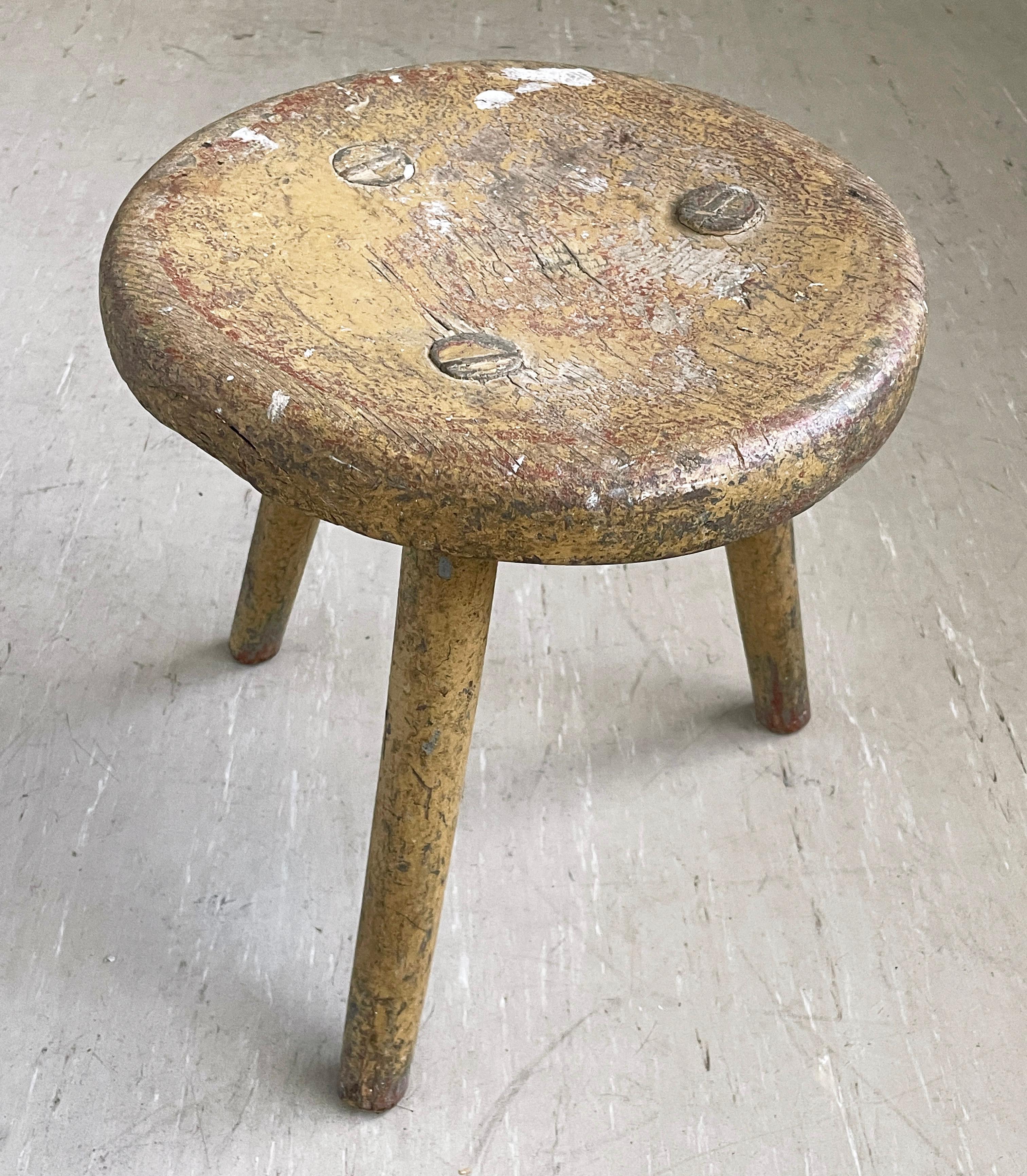 Rustic Swiss farmhouse milking stool 7