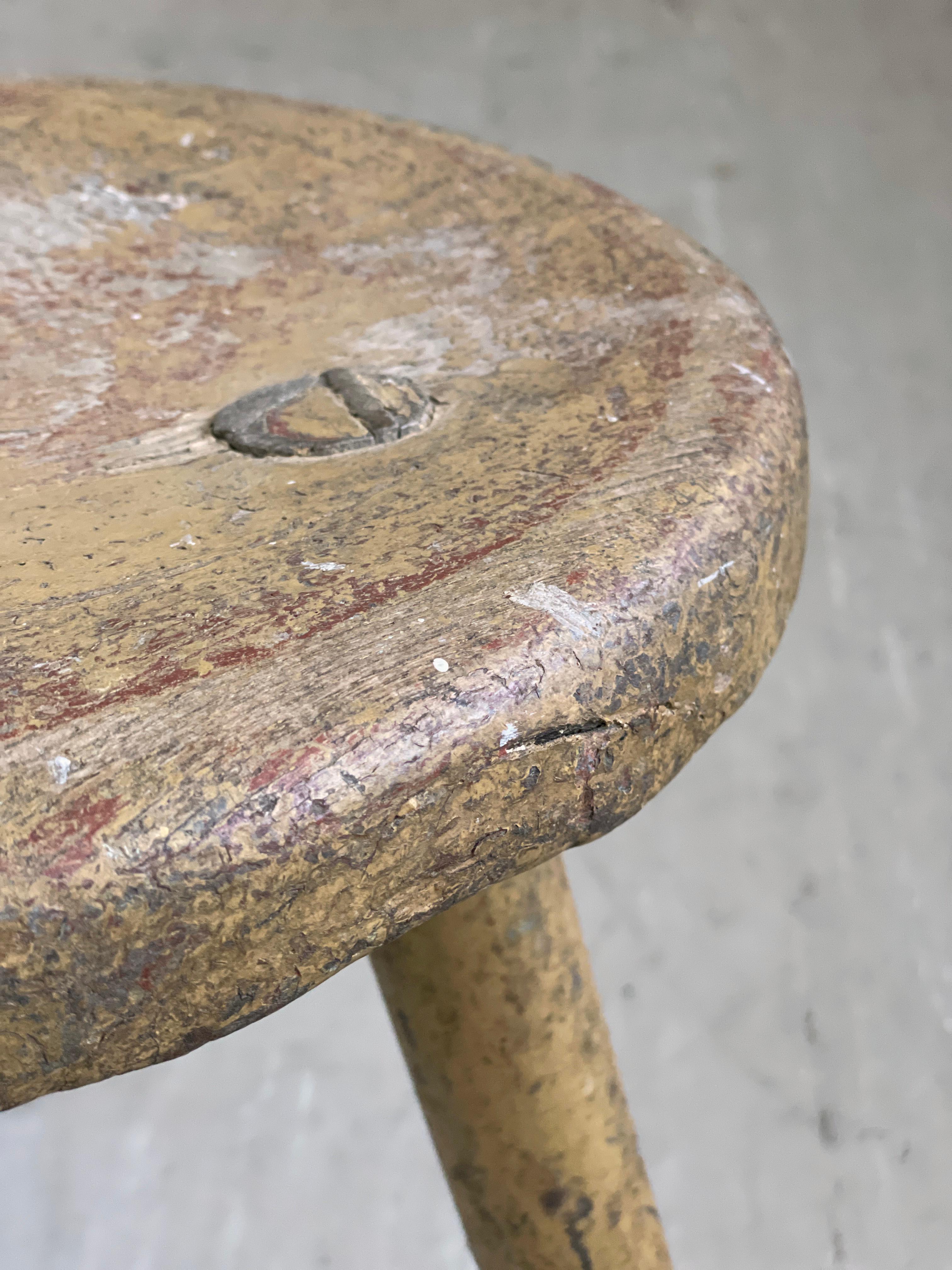 Rustic Swiss farmhouse milking stool 4