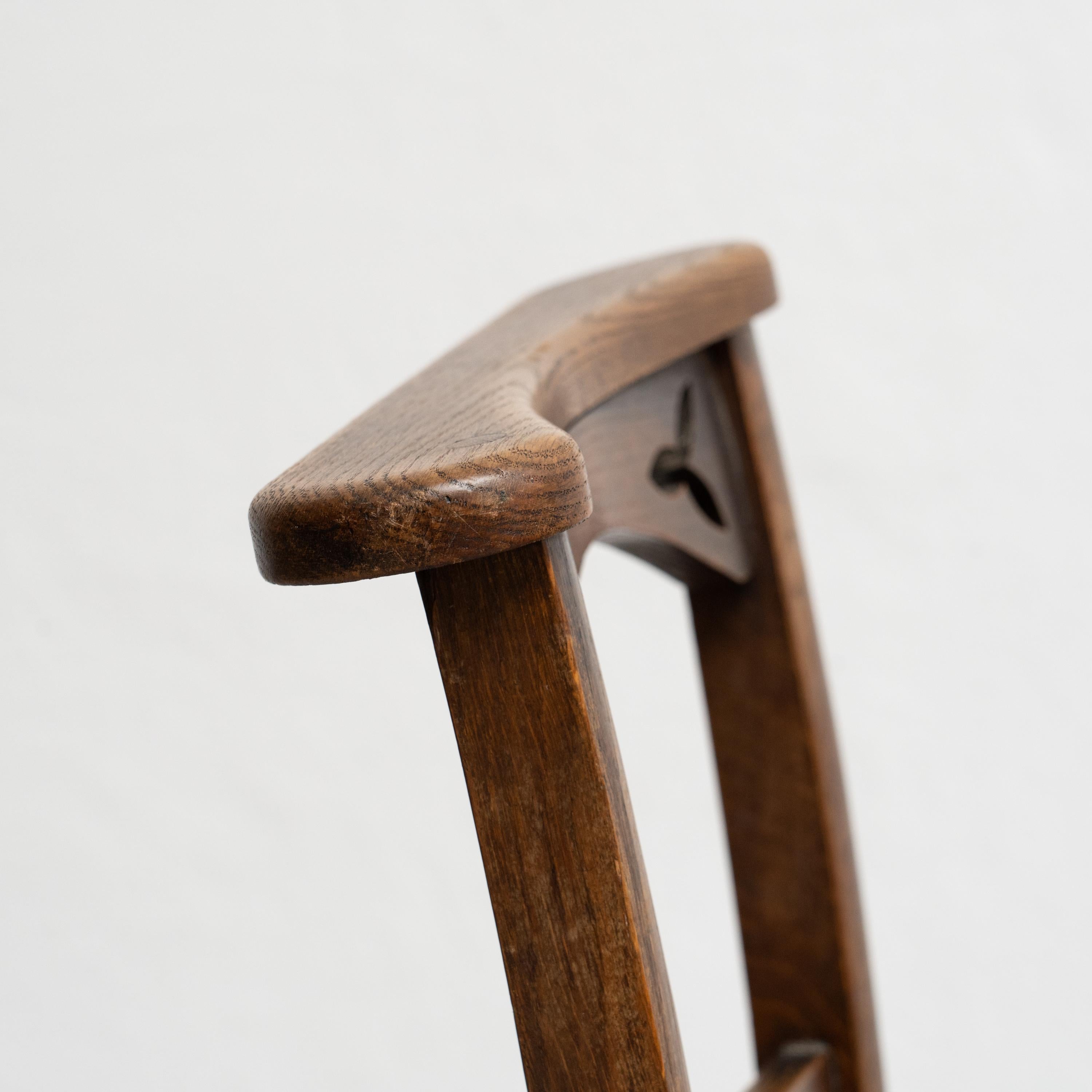 Chaise rustique traditionnelle en bois et rotin, vers 1940 en vente 3