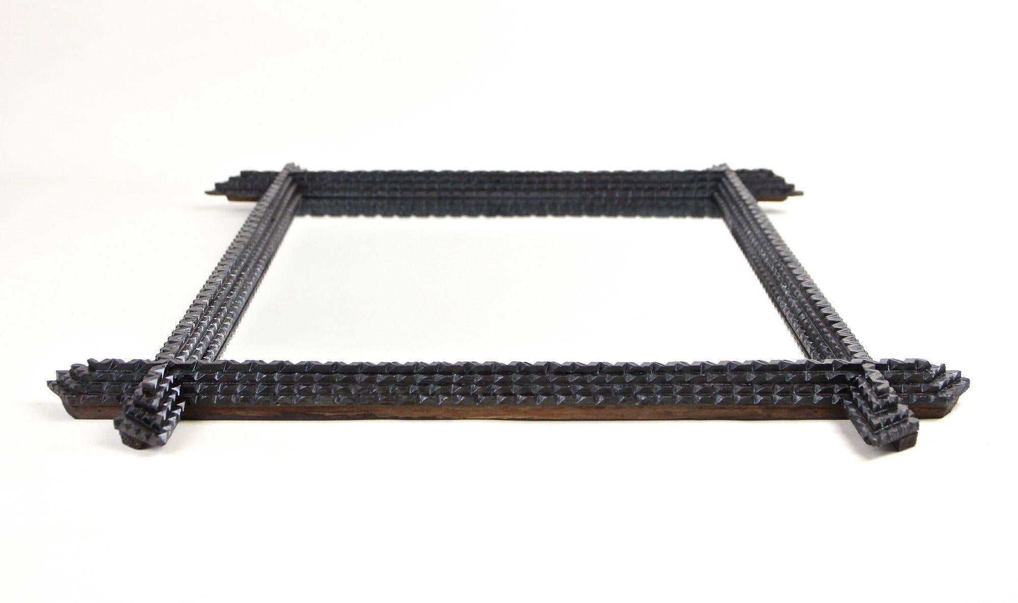 Miroir rustique Tramp Art, 19e siècle Sculpté à la main, Autriche vers 1890 en vente 3