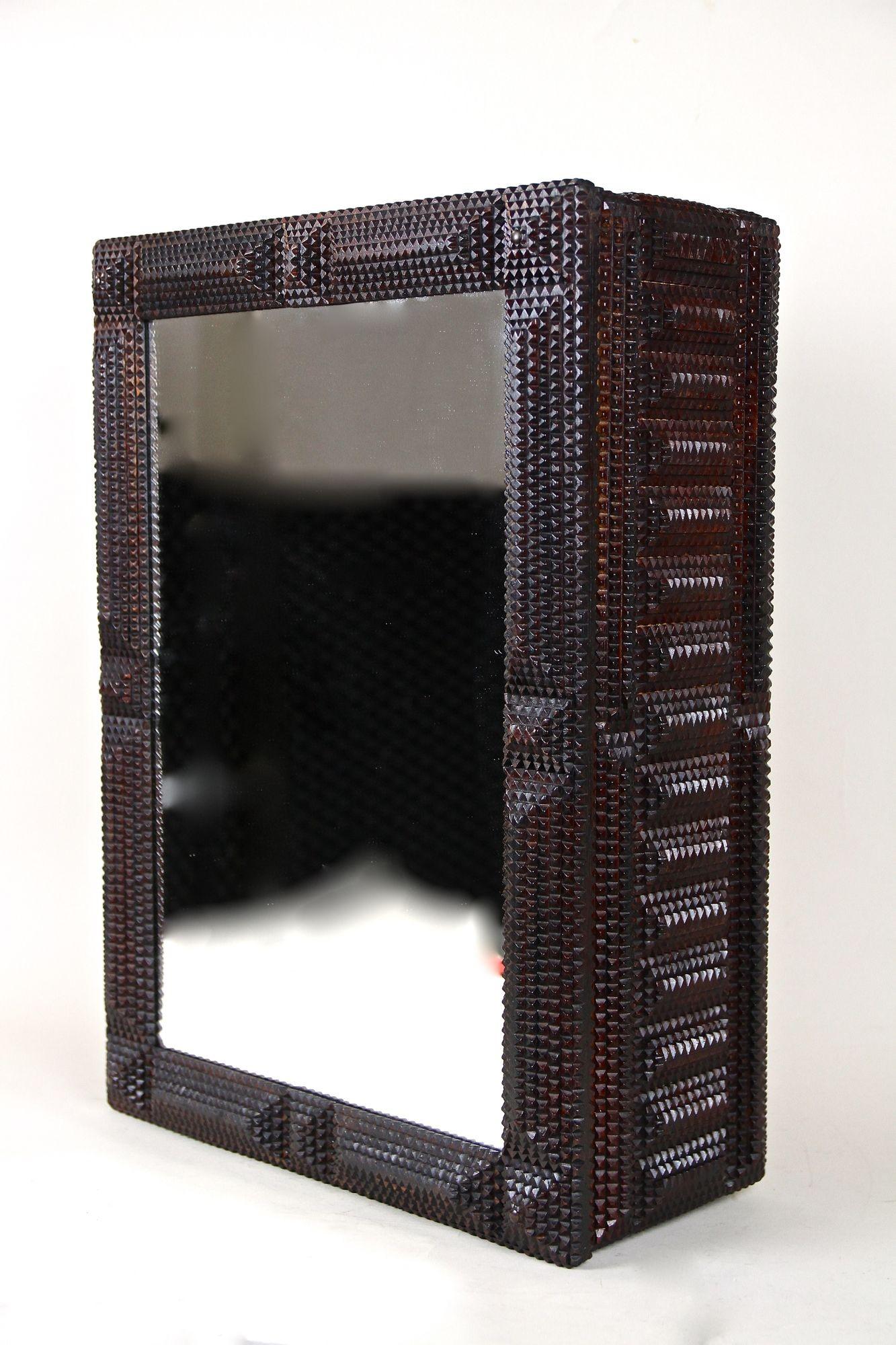 Rustic Tramp Art Wall Mirror Cabinet, Austria circa 1890 For Sale 11