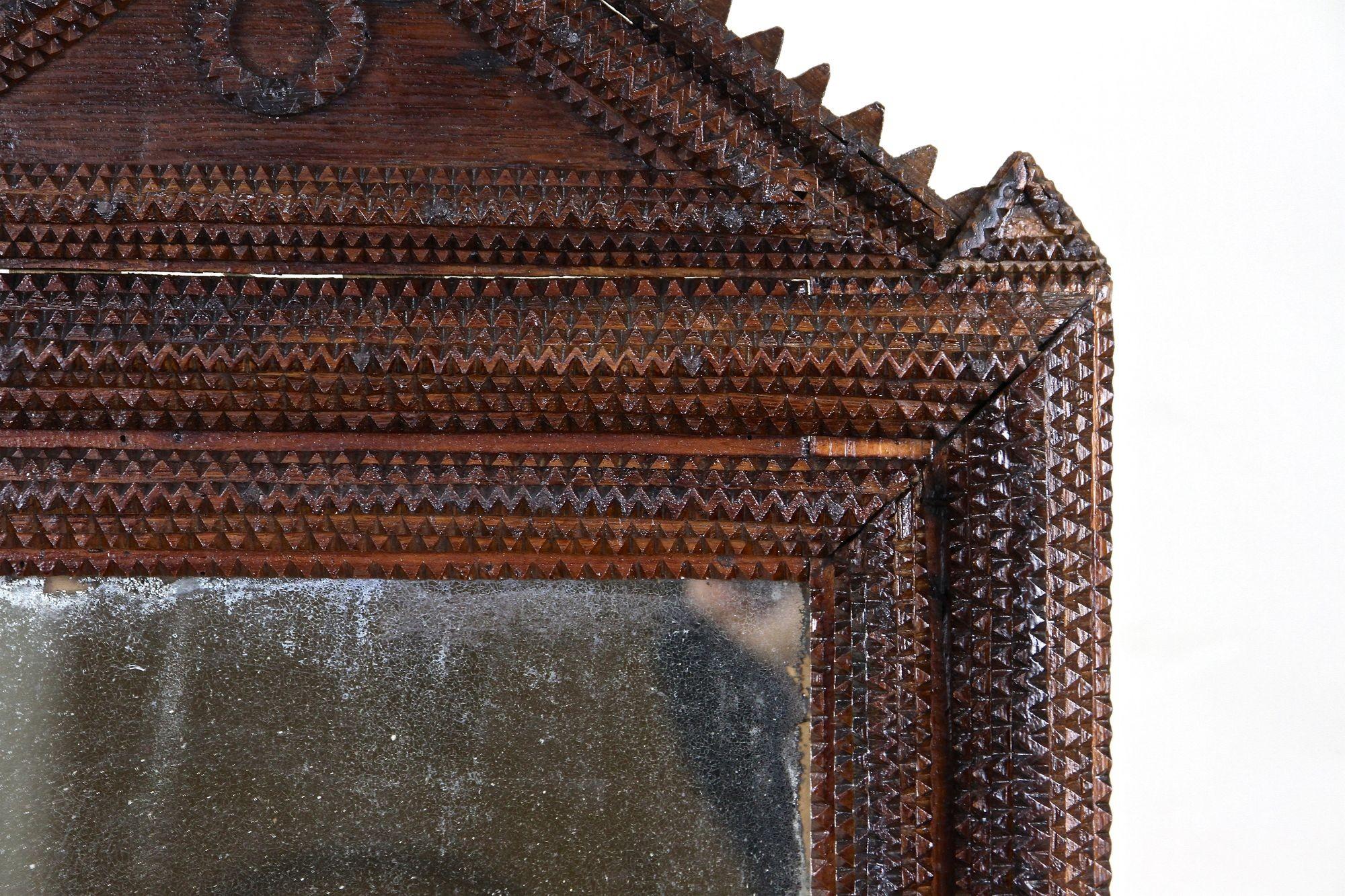 Rustic Tramp Art Wall Mirror With Original Mirror, Handcarved, Austria ca. 1860 In Good Condition For Sale In Lichtenberg, AT