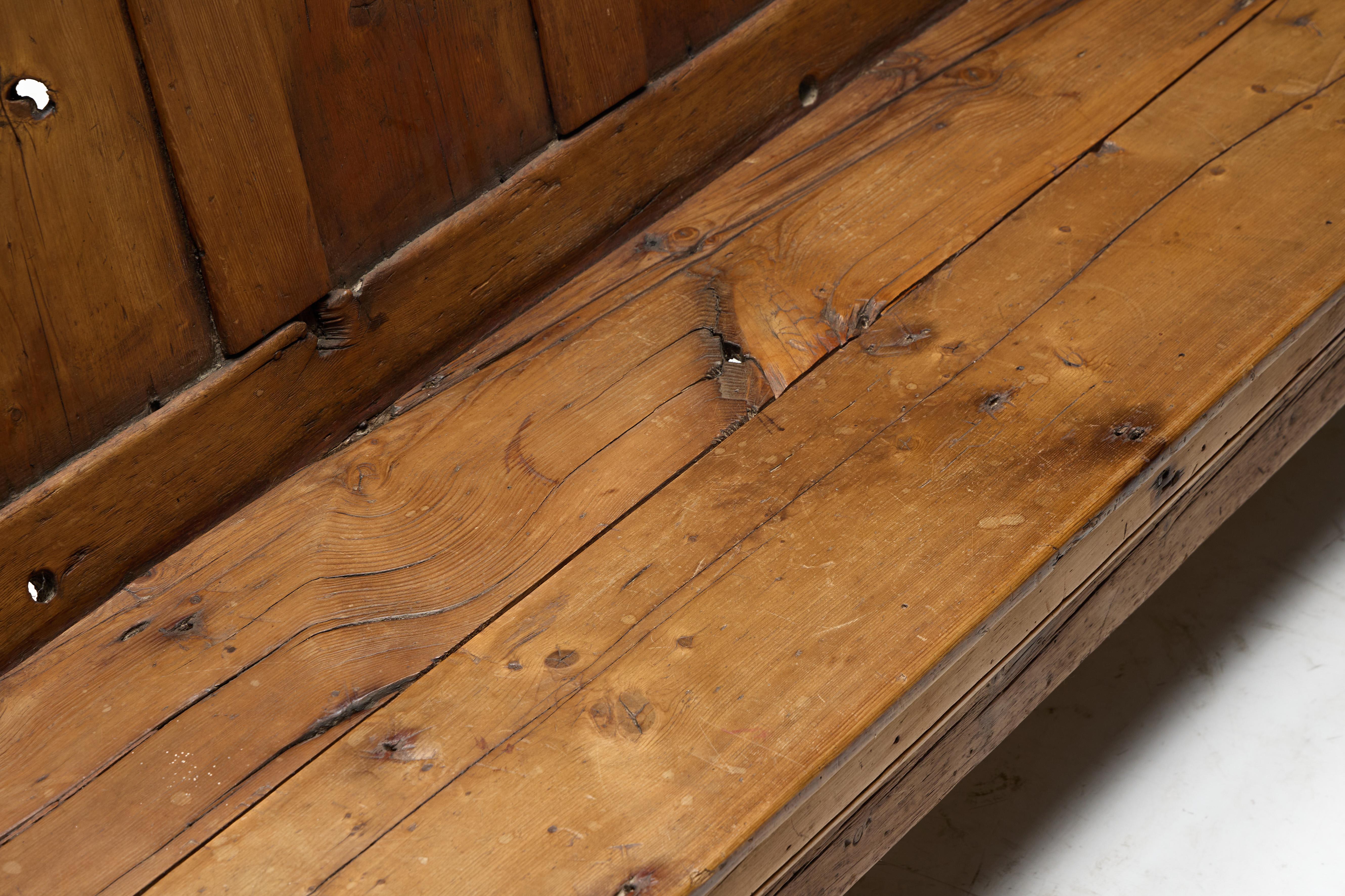 Rustic Travail Populaire Bench, France, 19th Century For Sale 4
