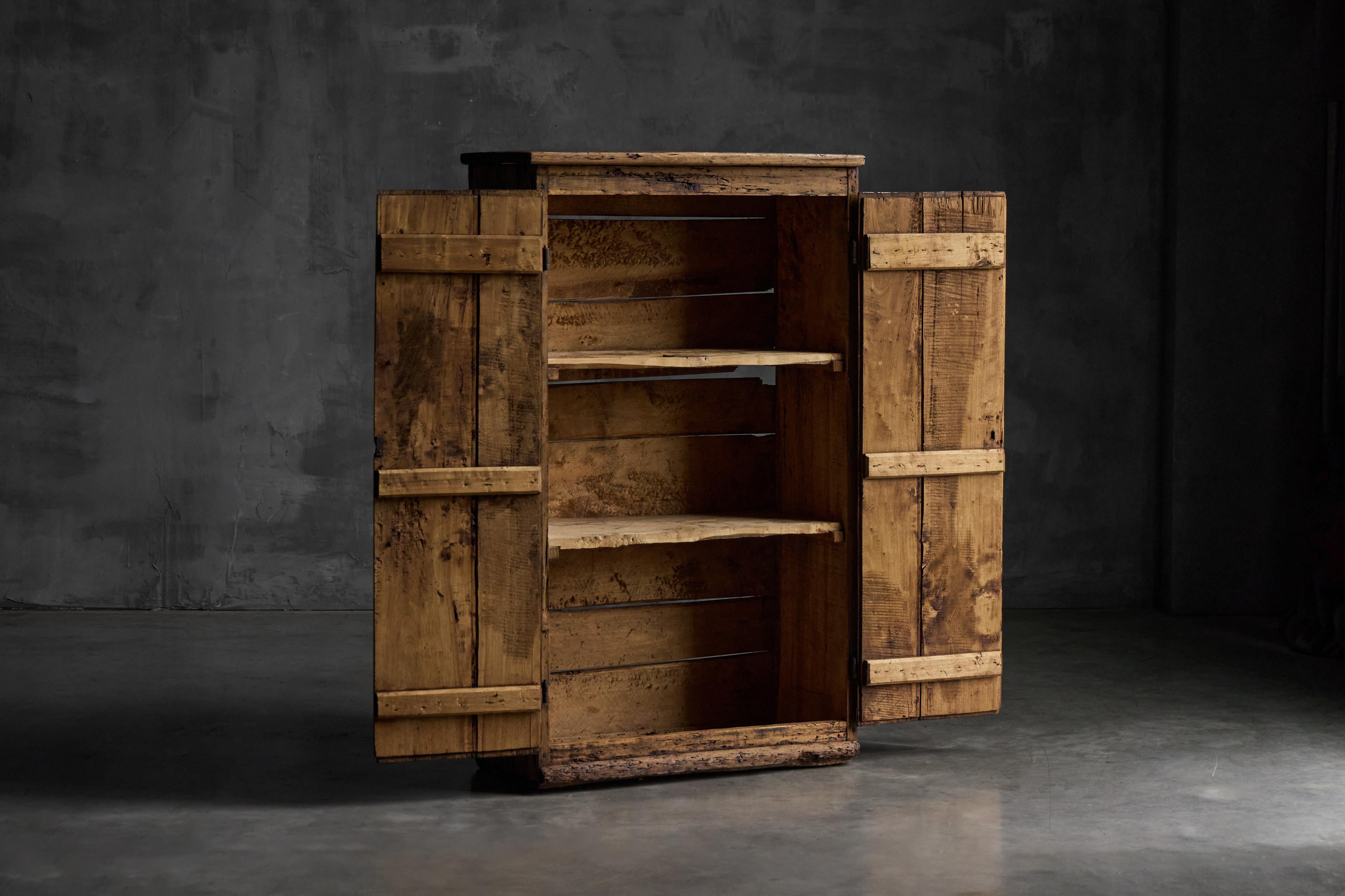 Rustic Travail Populaire Cabinet, France, Late 18th Century For Sale 1