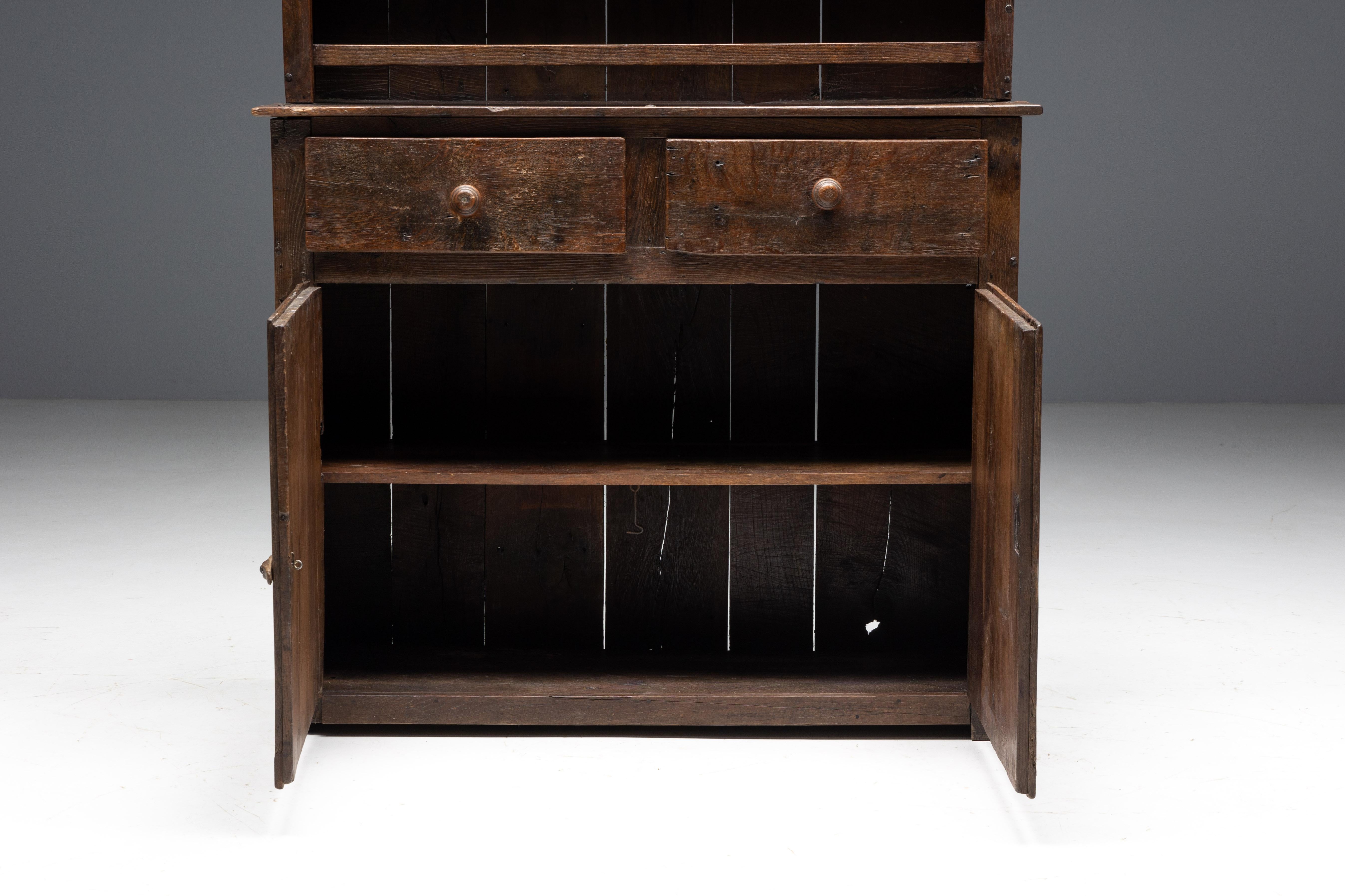 Rustic Travail Populaire Cupboard, France, Early 19th Century For Sale 3