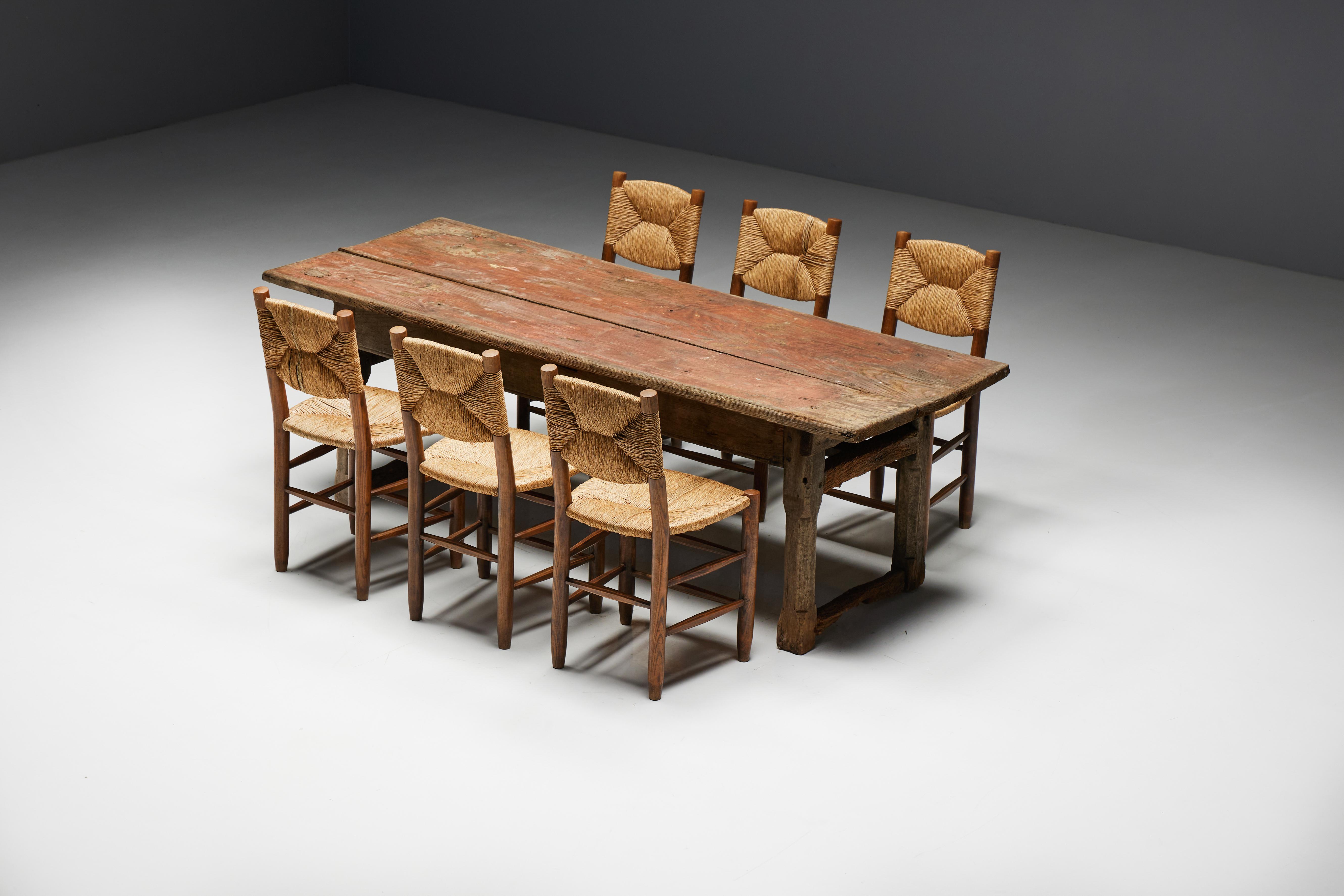 Rustic Travail Populaire Dining Table, France, Early 19th Century For Sale 9