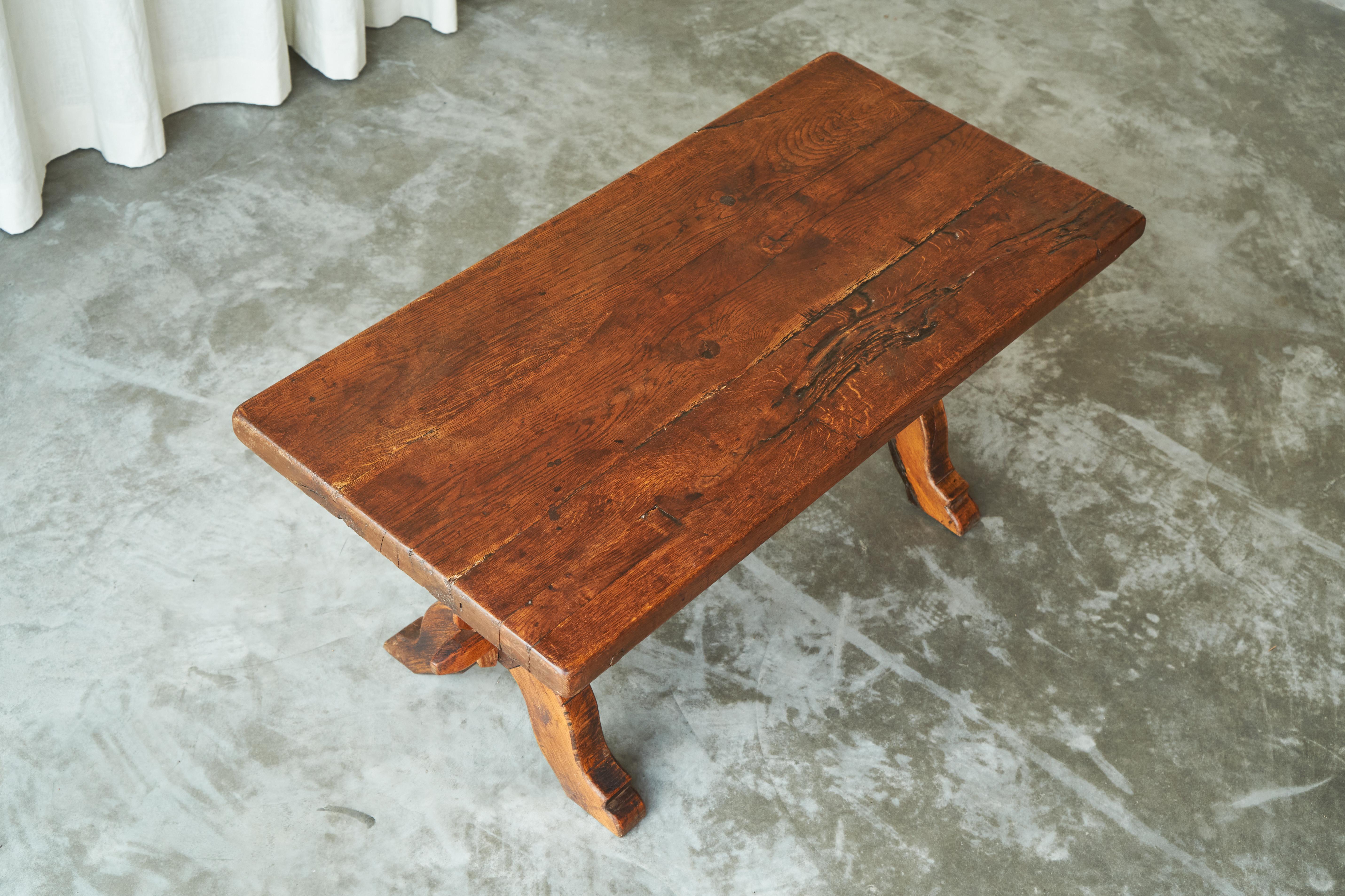 Rustic Trestle Coffee Table in Solid Oak Late 19th Century For Sale 1