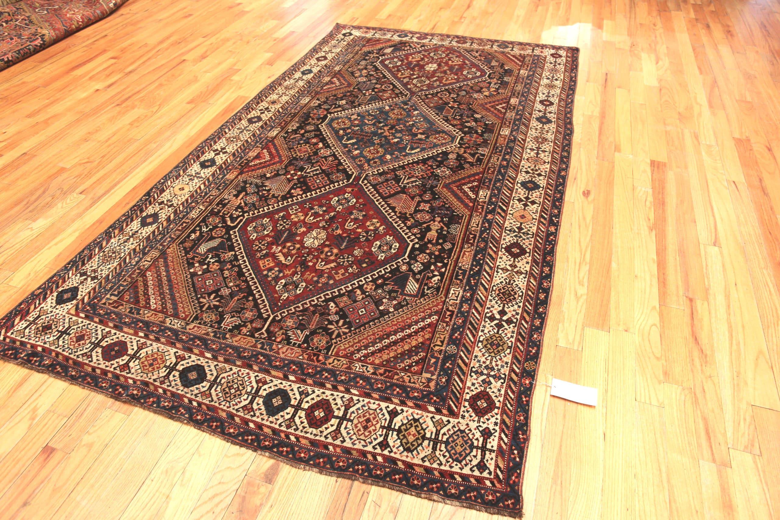 20th Century Antique Persian Qashqai Bird Rug. 5 ft 10 in x 10 ft 4 in For Sale