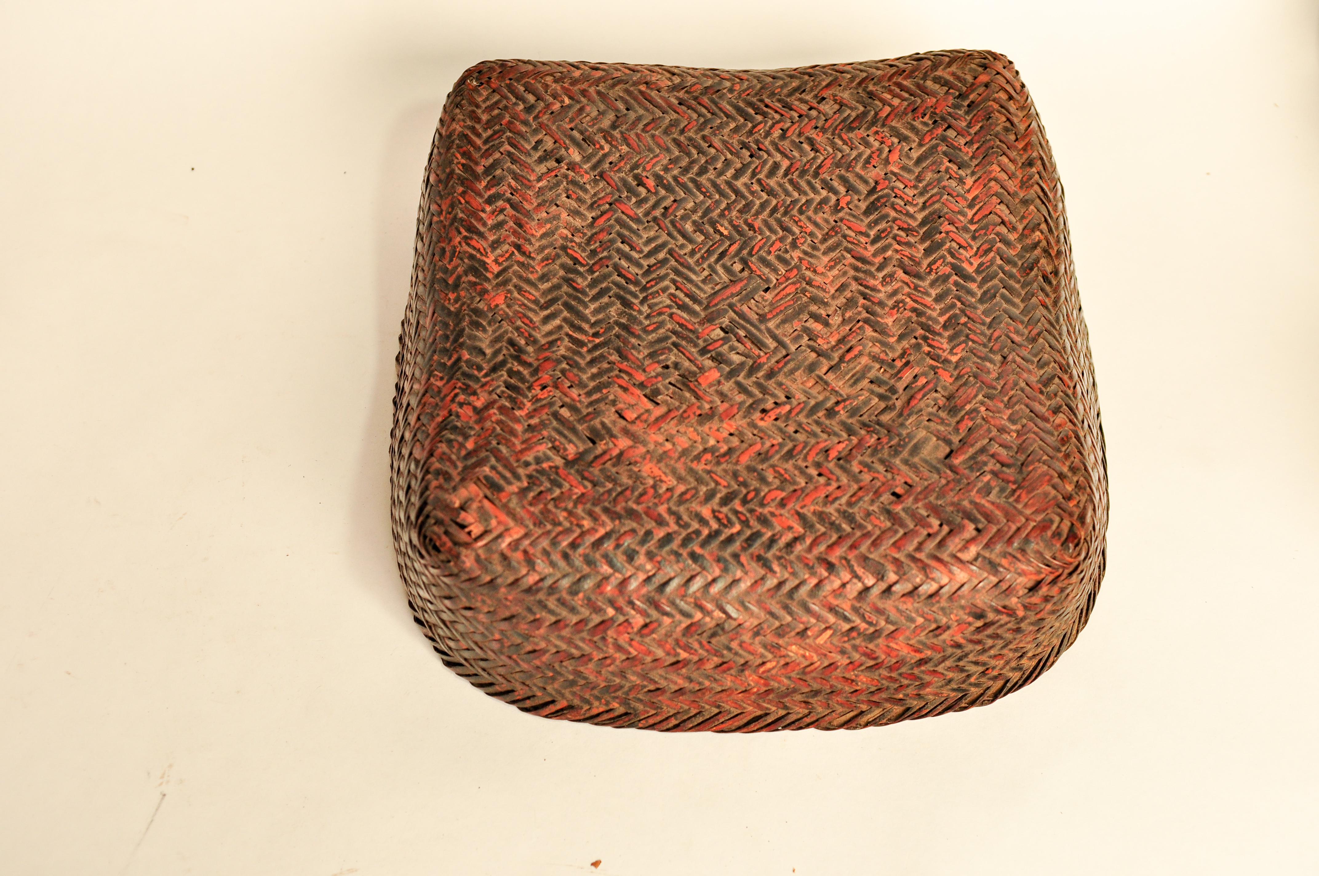 Rustic Tribal Storage Basket with Lid from the Tamang of Nepal, Mid-20th Century 9