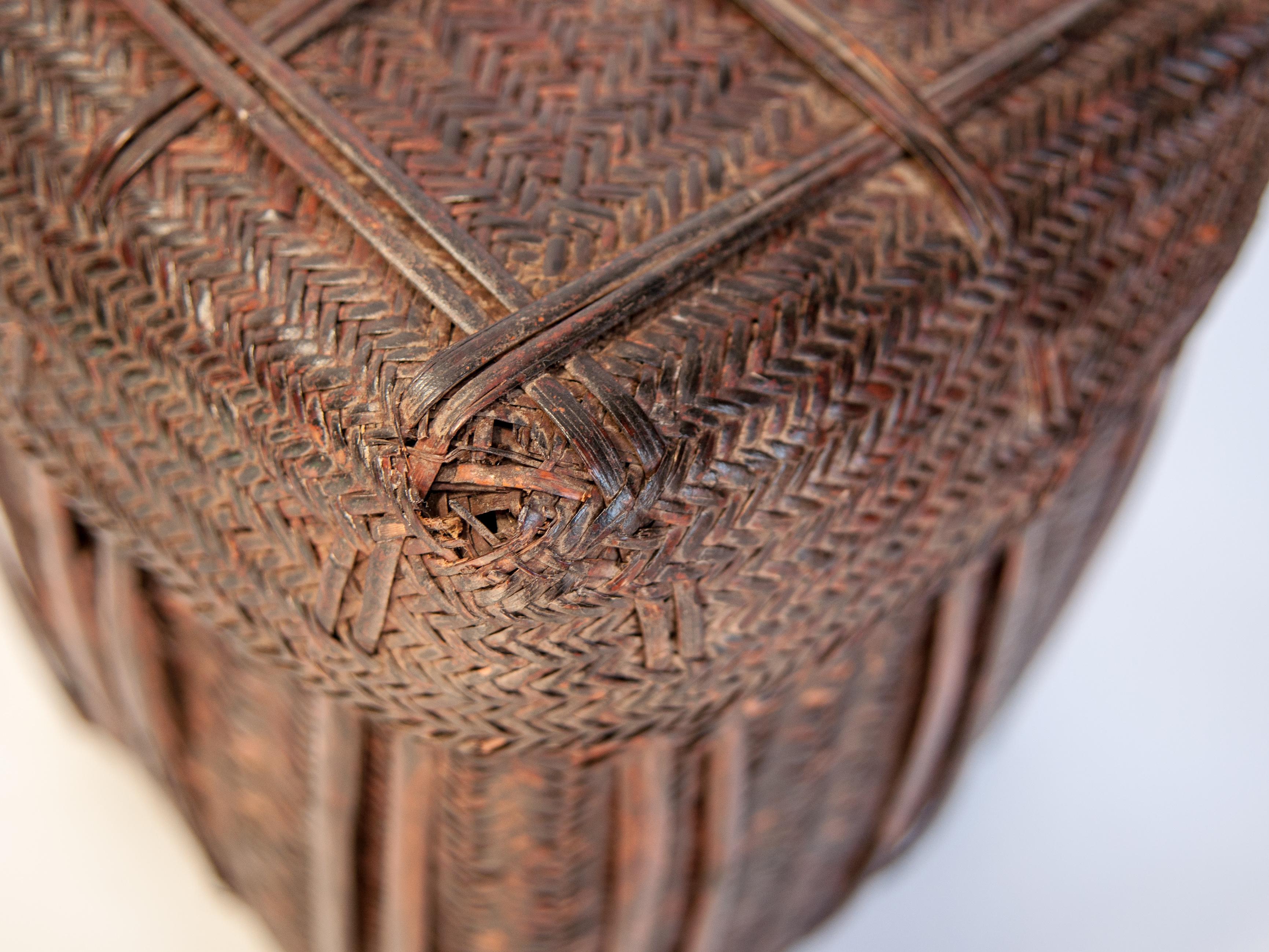 Rustic Tribal Storage Basket with Lid from the Tamang of Nepal, Mid-20th Century 1