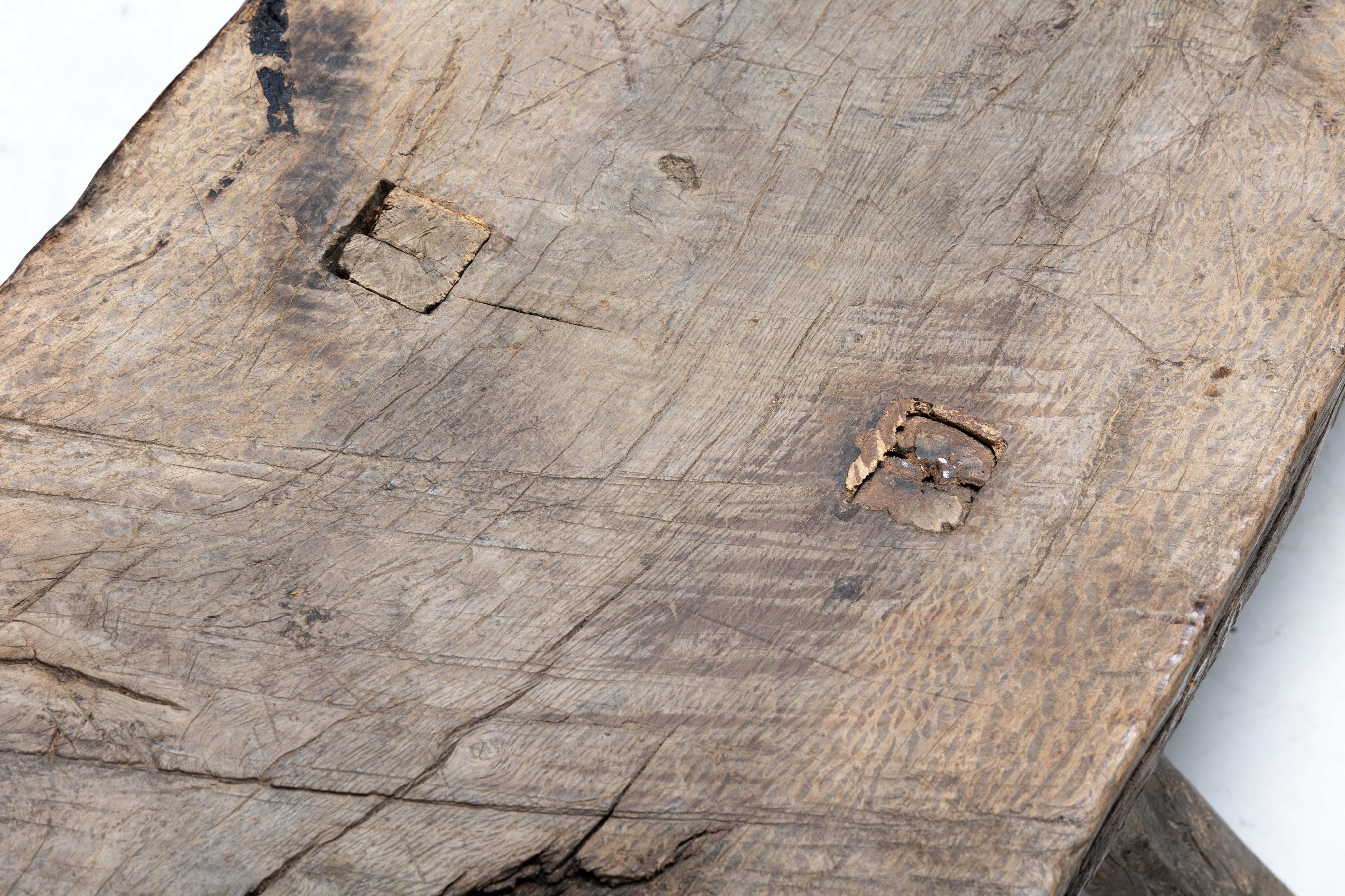Banc tripode rustique, France, 19ème siècle en vente 5
