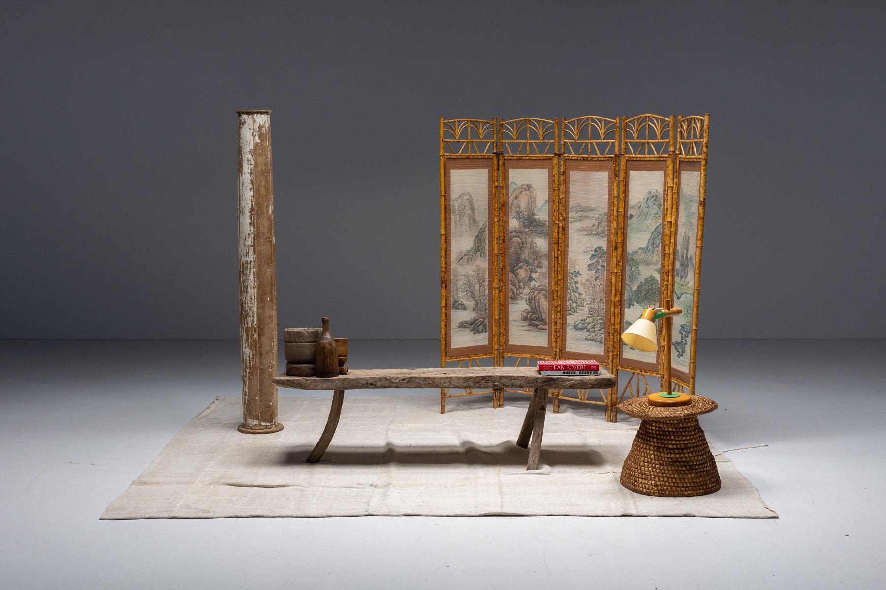 Banc tripode rustique, France, 19ème siècle en vente 6