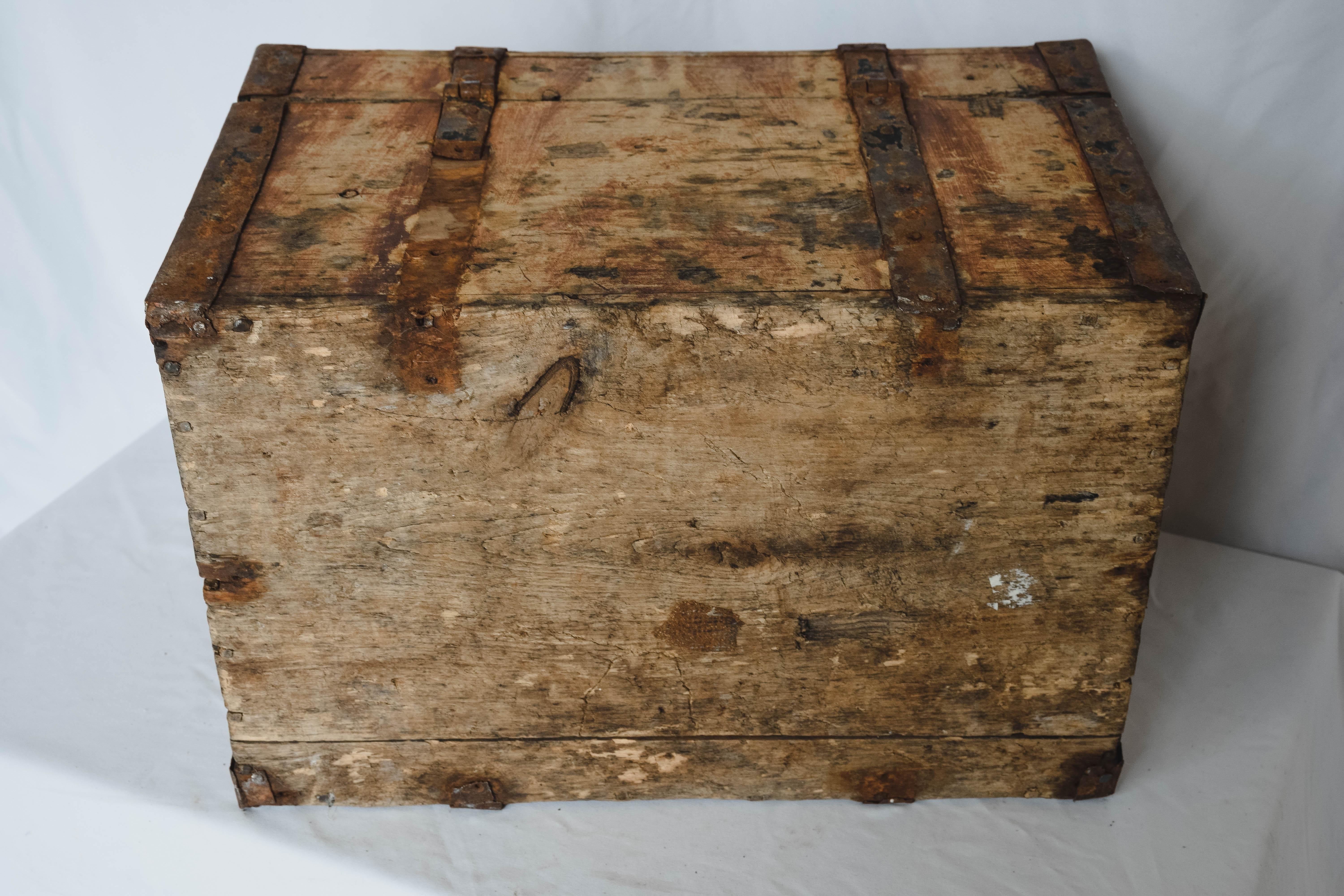 Rustic Trunk with Metal Strapping 5