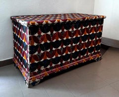 Coffre en bois italien décoré de style toscan rustique