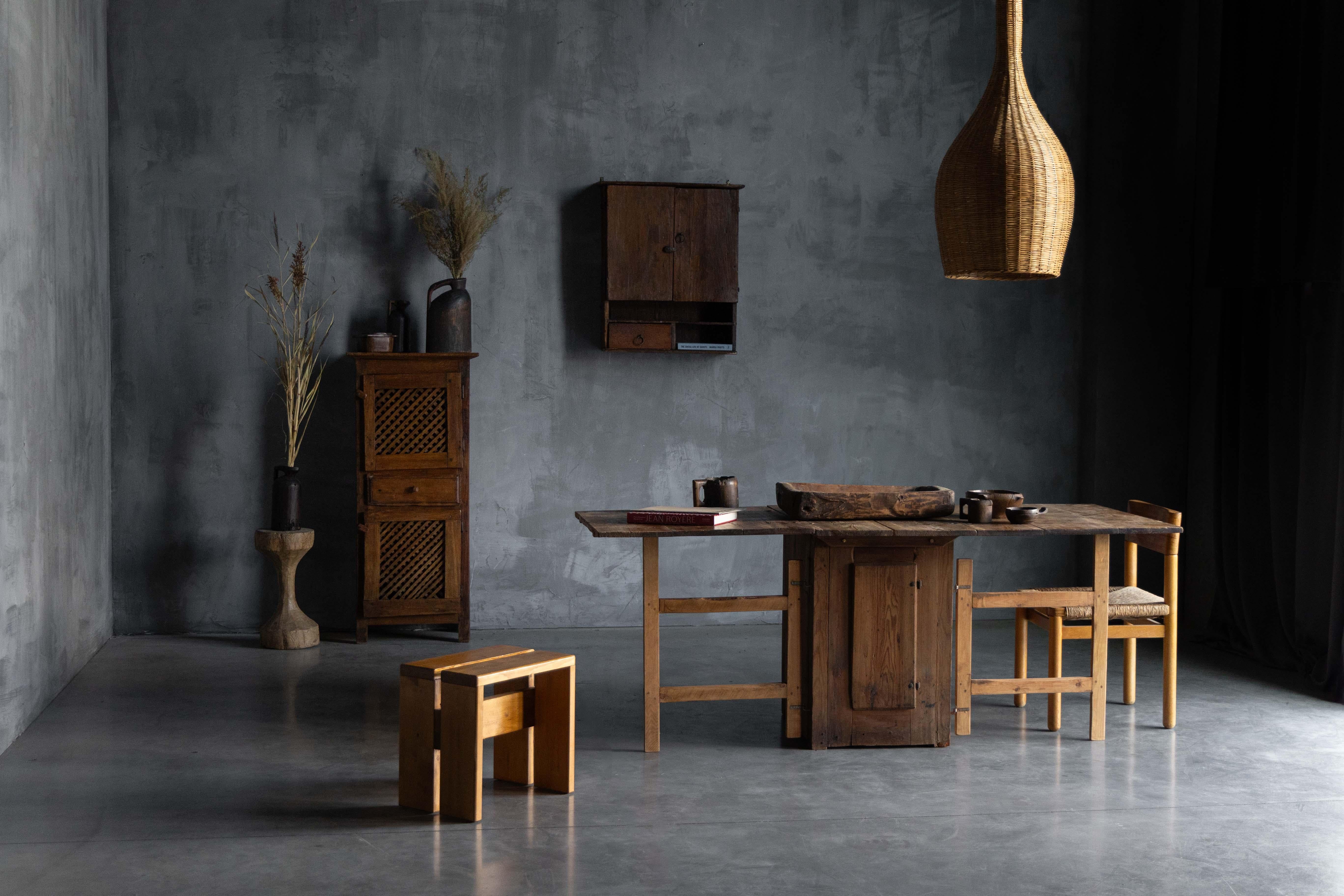 Rustic Vernacular Drop-Leaf Worktable, France, 19th Century For Sale 11