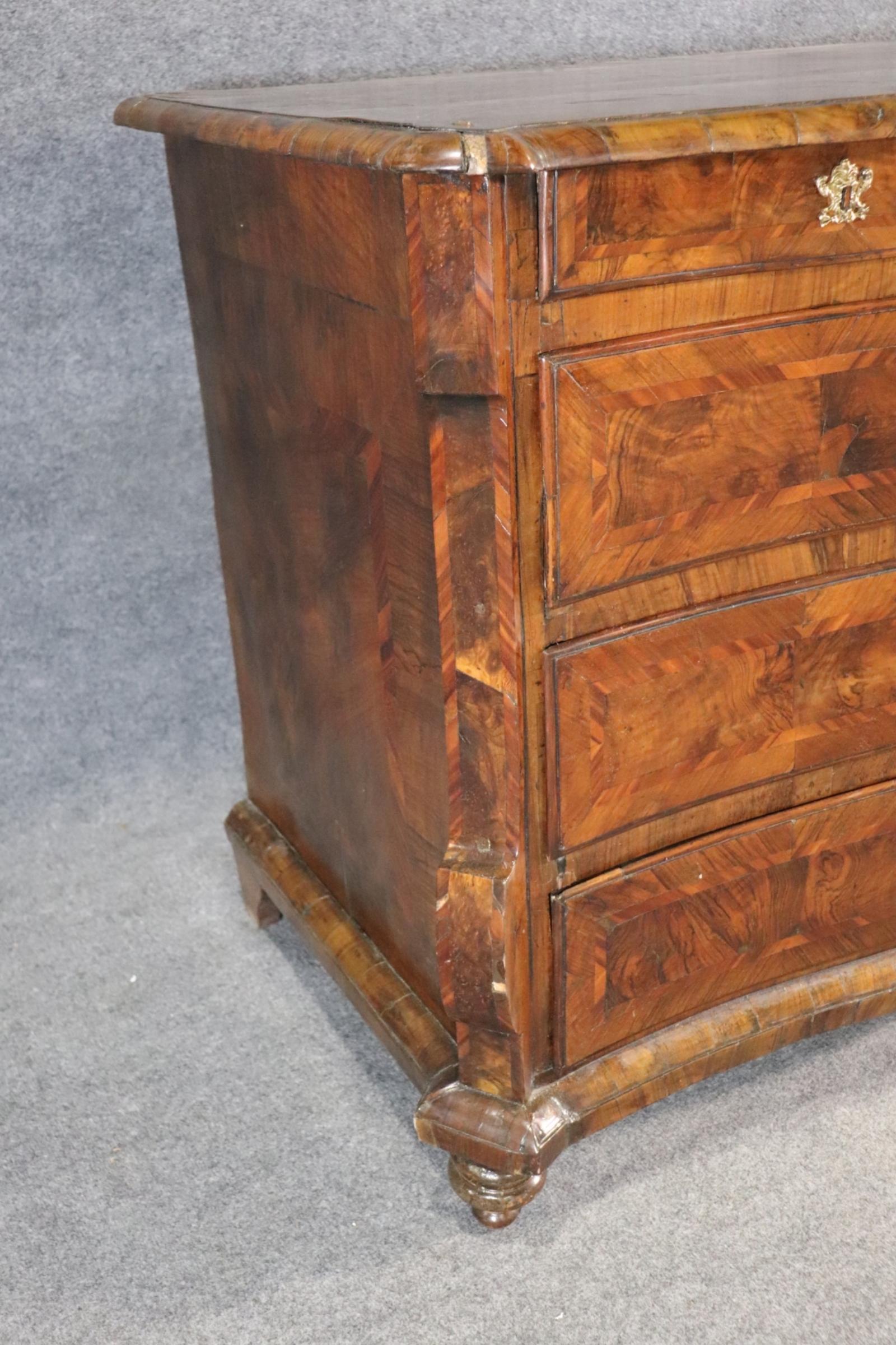 Late 18th Century Rustic Viennese 18th Century Serpentine Walnut Drawer Commode For Sale