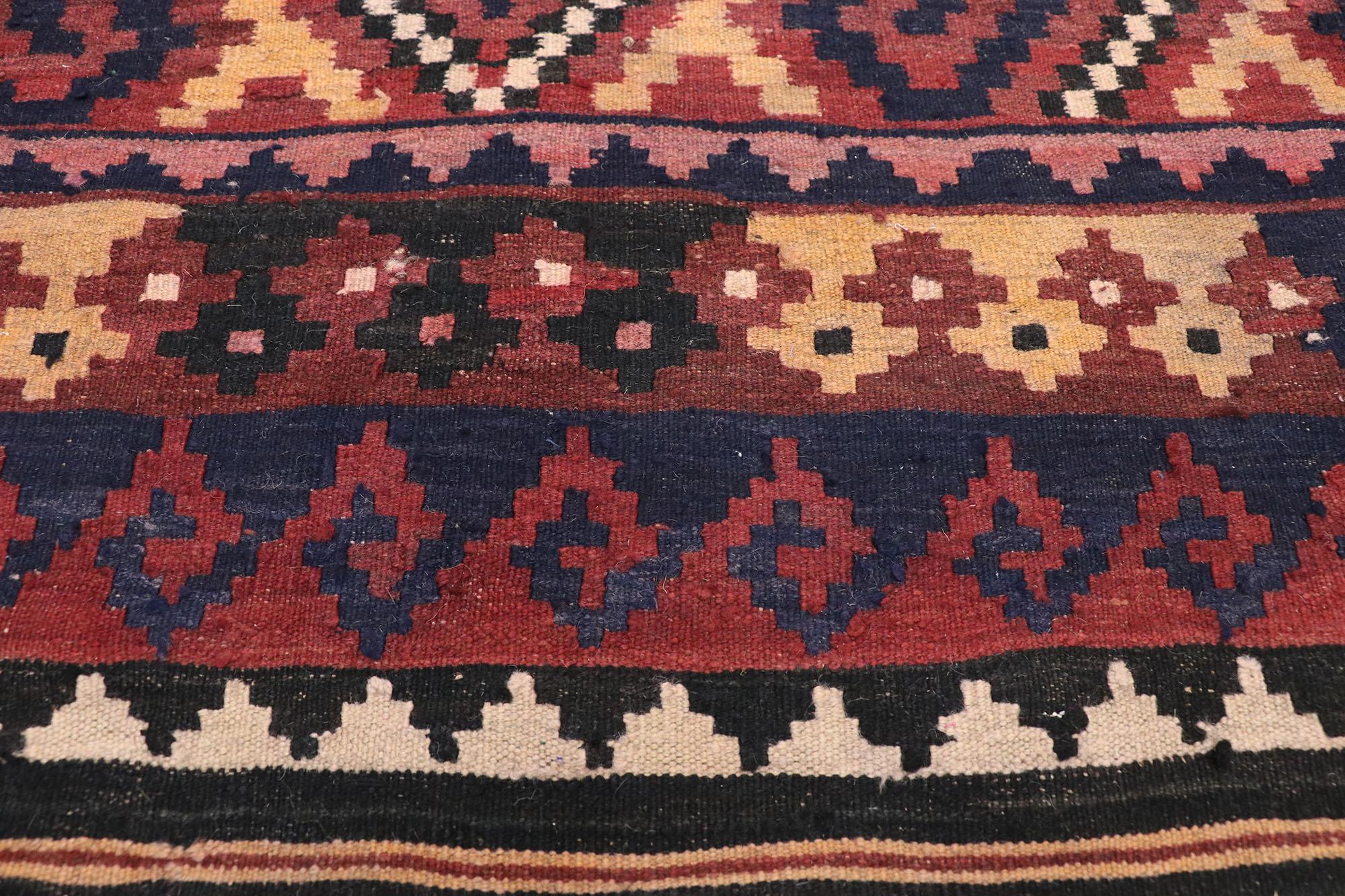 Rustique Vintage Afghan Kilim Rug, Southwest Desert Meets Contemporary Santa Fe Abîmé - En vente à Dallas, TX