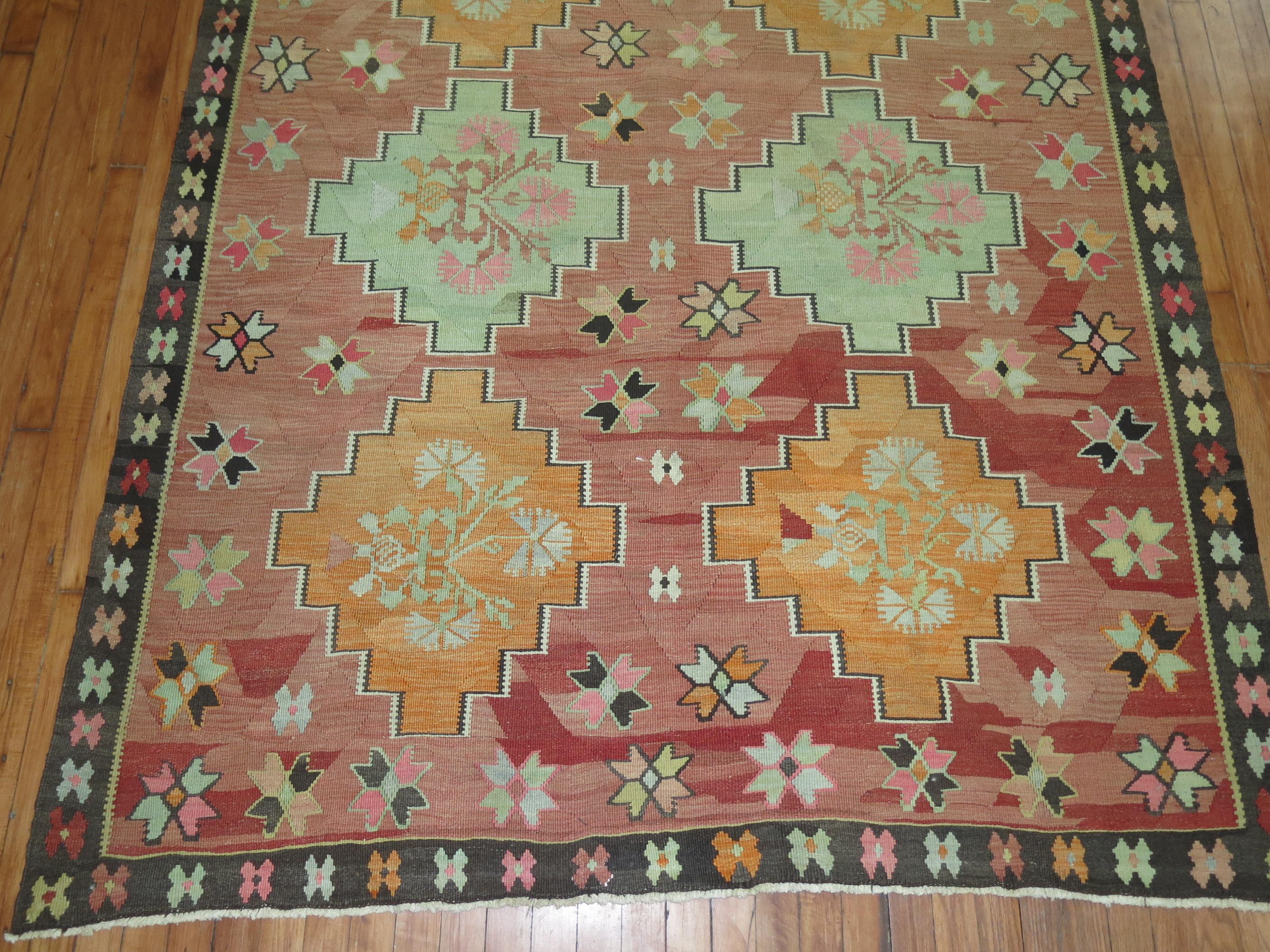 Rustic Vintage Turkish Kilim In Good Condition For Sale In New York, NY