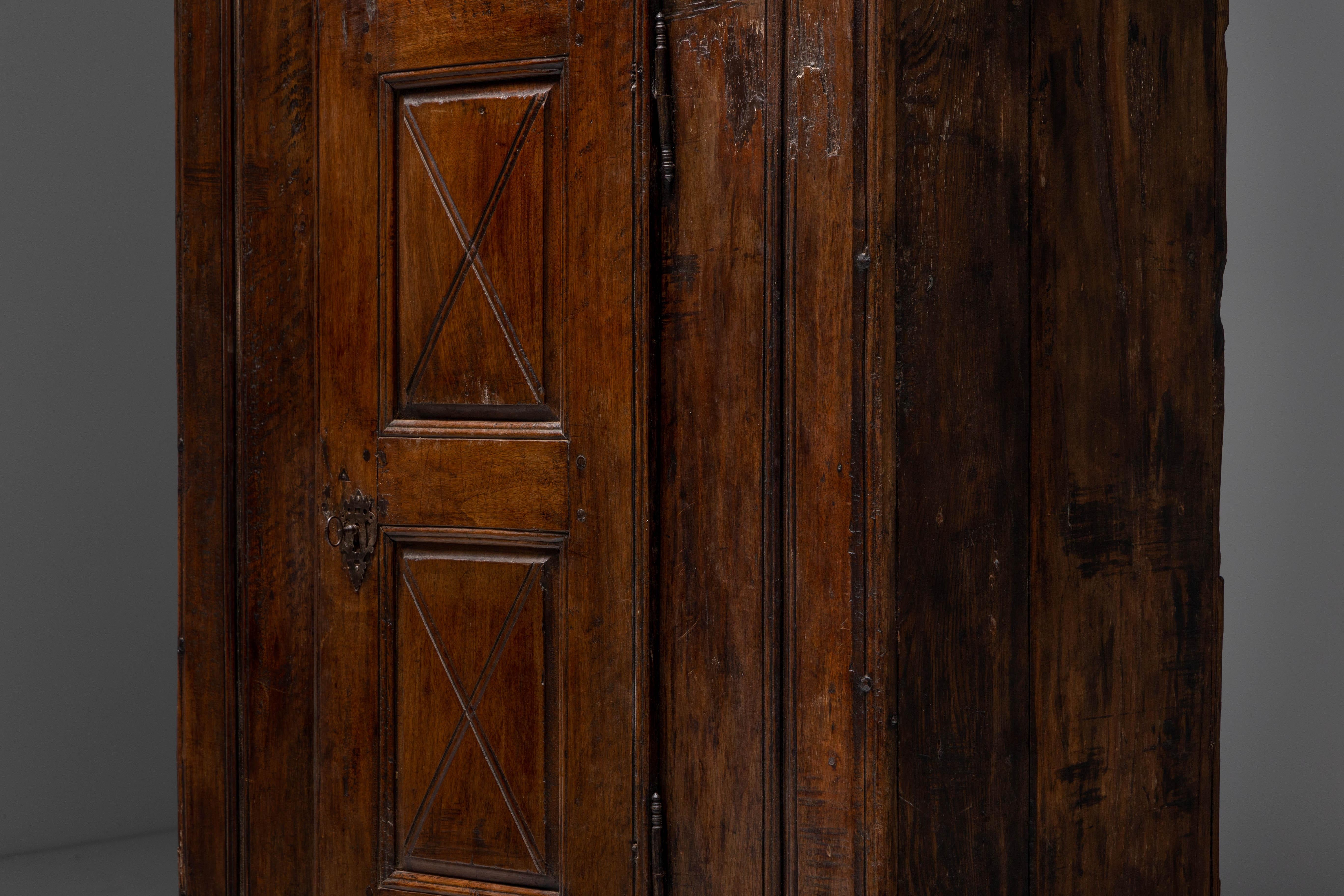 Rustic Wabi Sabi Cabinet, France, 19th Century For Sale 2