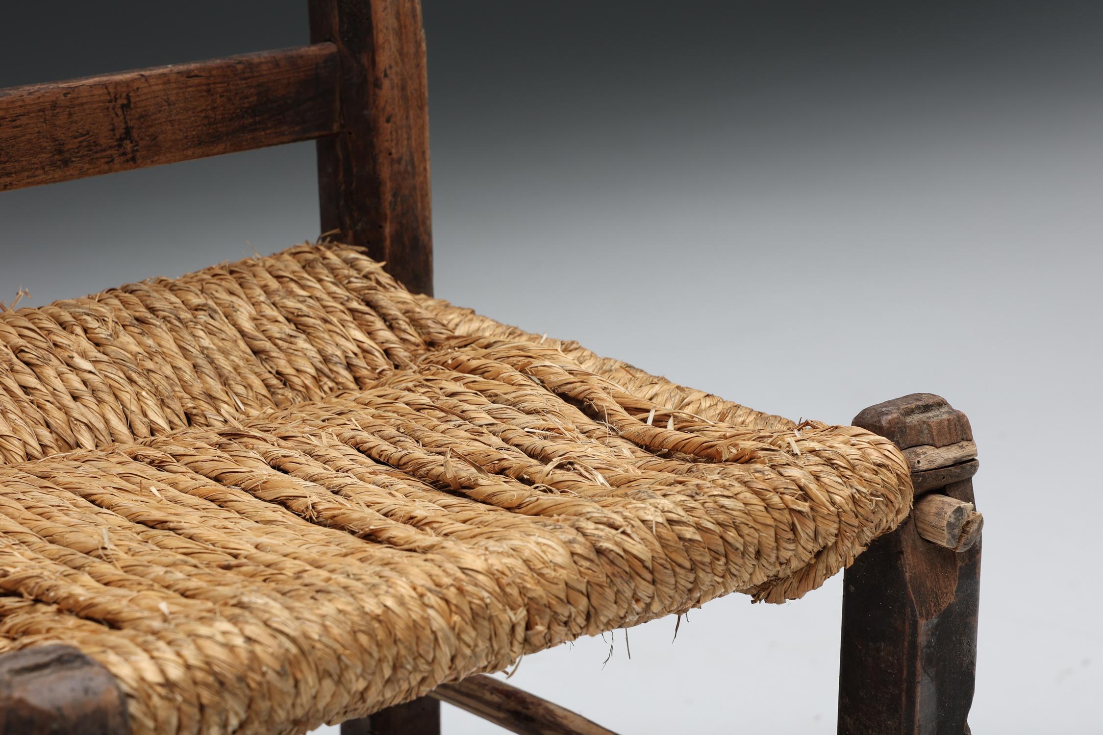 Chaise rustique en rotin Wabi Sabi, France, années 1940 en vente 1