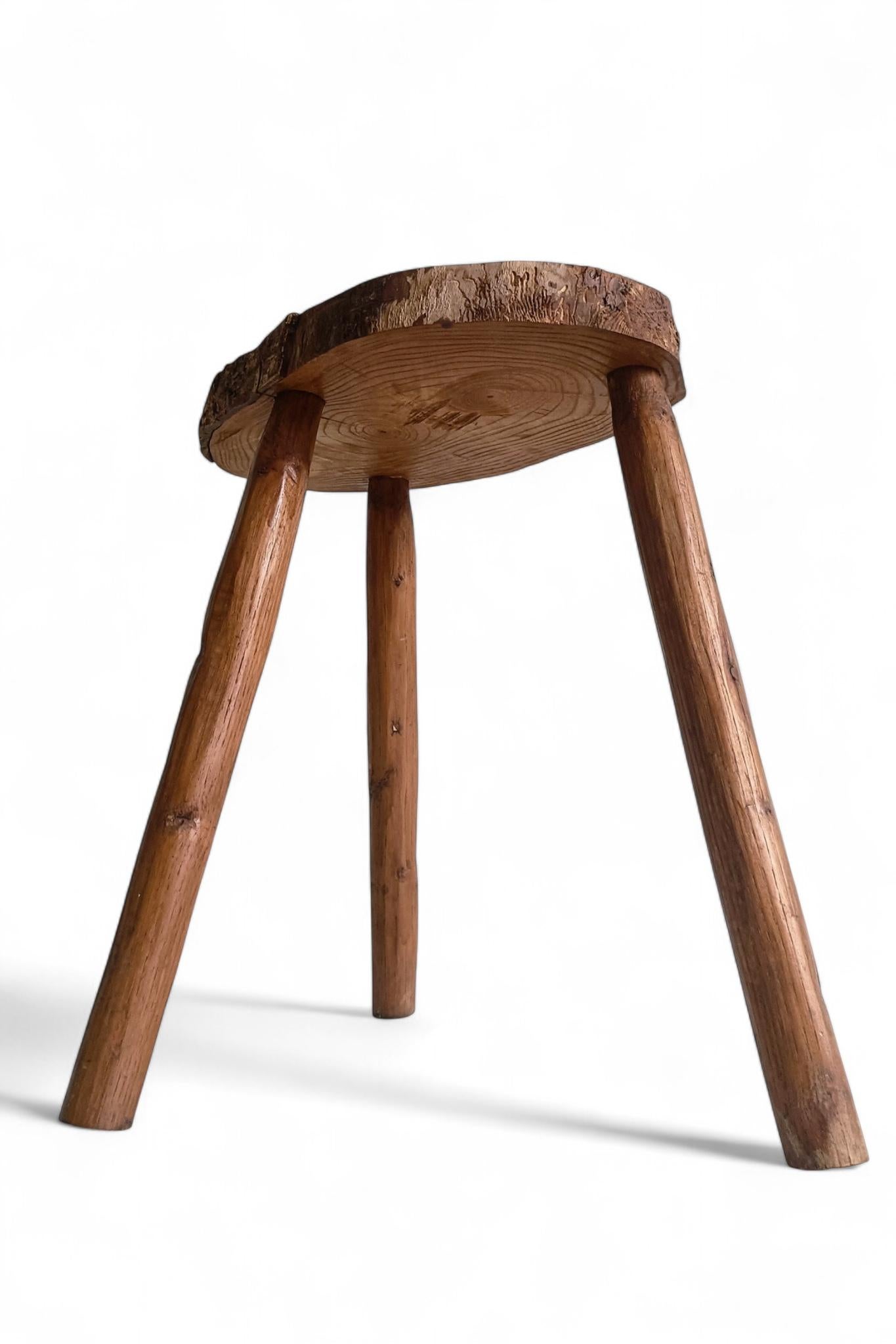 Rustic Wabi Sabi Wooden Accent Side Table Gueridon, France, Early 20th Century For Sale 1