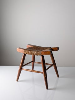 Taburete rústico de madera y junco "Tajo", España, años 40