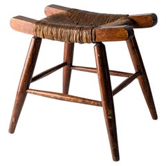 Taburete rústico de madera y junco "Tajo", España, años 40