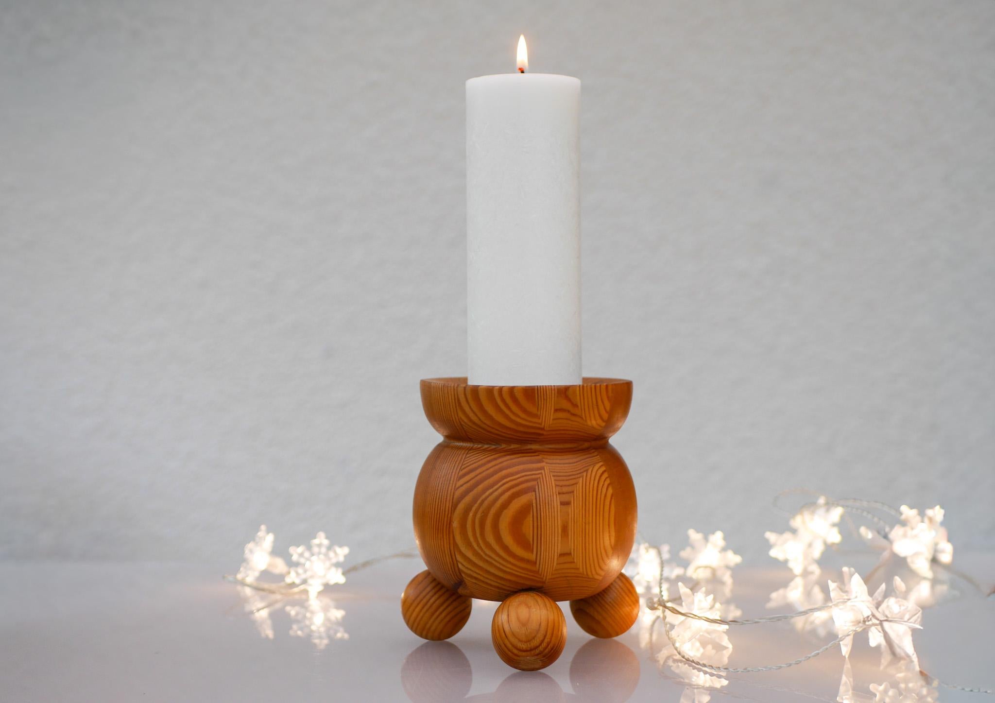 Portacandele natalizio rustico in legno anni '70 per Smålandsslöjd Svezia in vendita 4