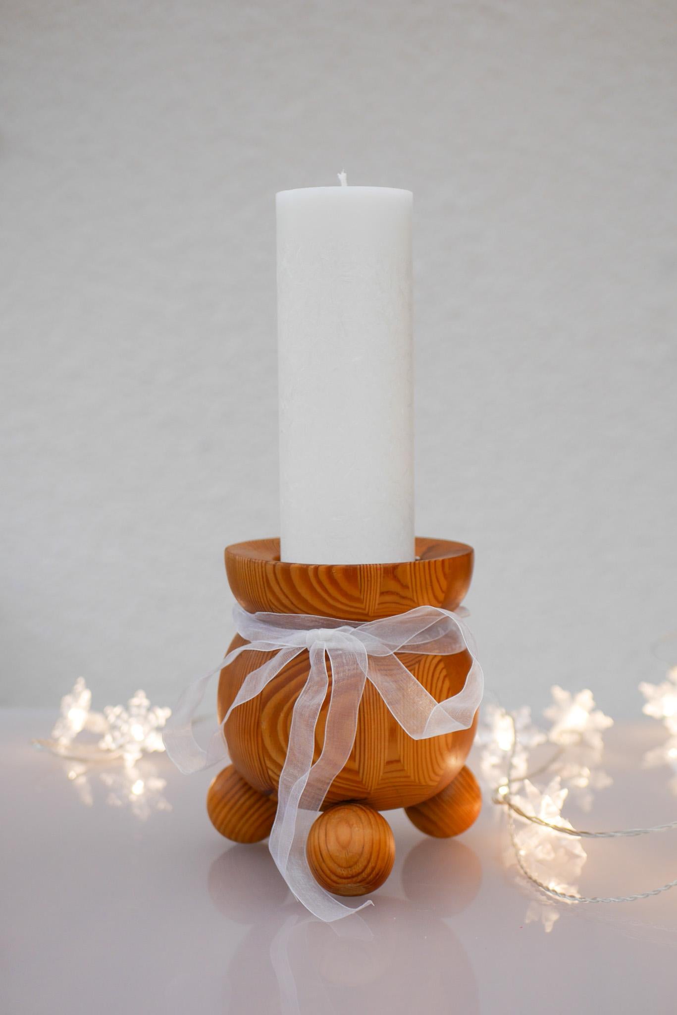 Pino Portacandele natalizio rustico in legno anni '70 per Smålandsslöjd Svezia in vendita