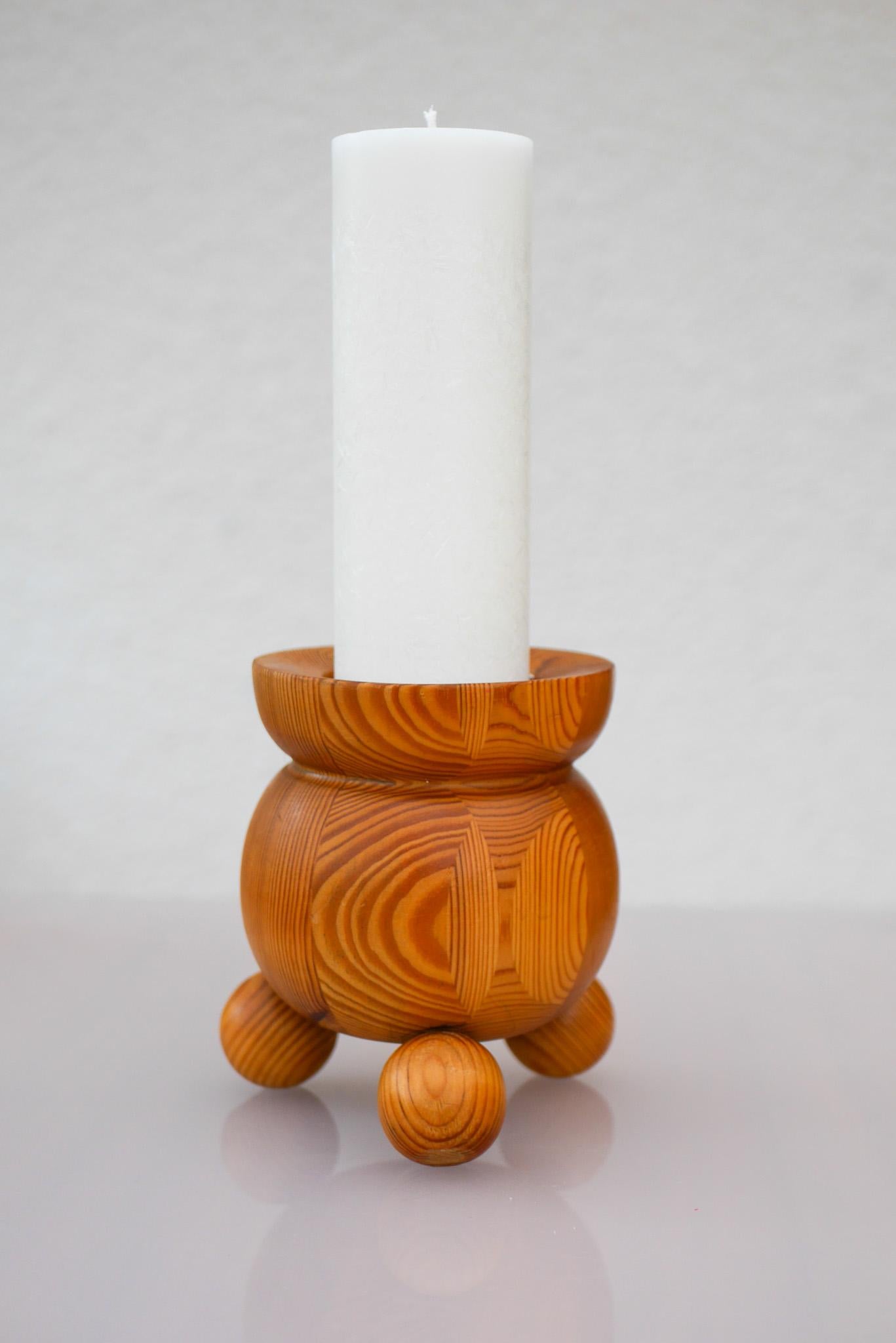 Portacandele natalizio rustico in legno anni '70 per Smålandsslöjd Svezia in vendita 1