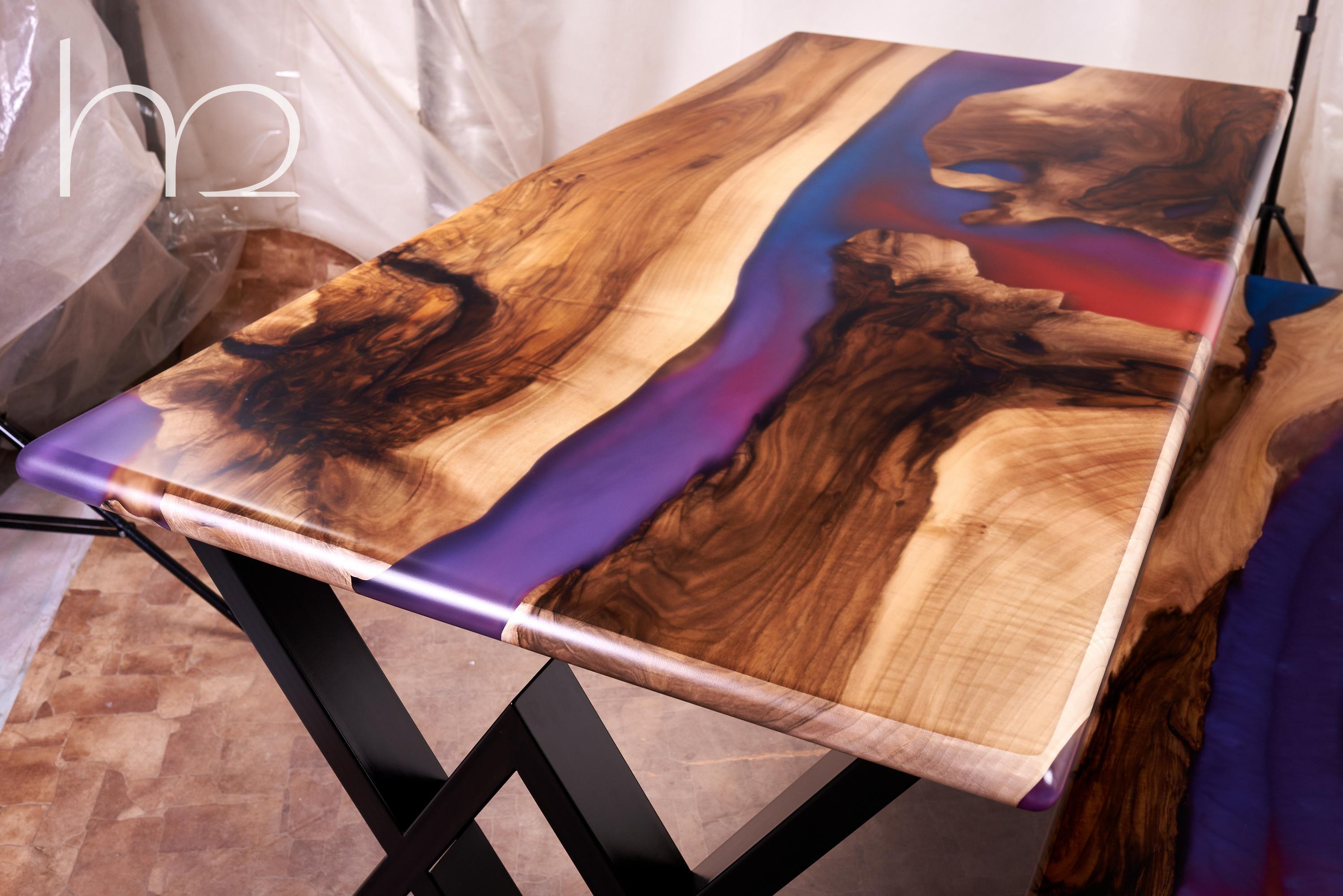 Soudé Table de salle à manger rustique en bois style The Modernity Noyer  en vente