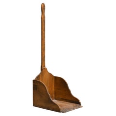 Rustic Wooden Dustpan – Traditional French from the Early 20th Century