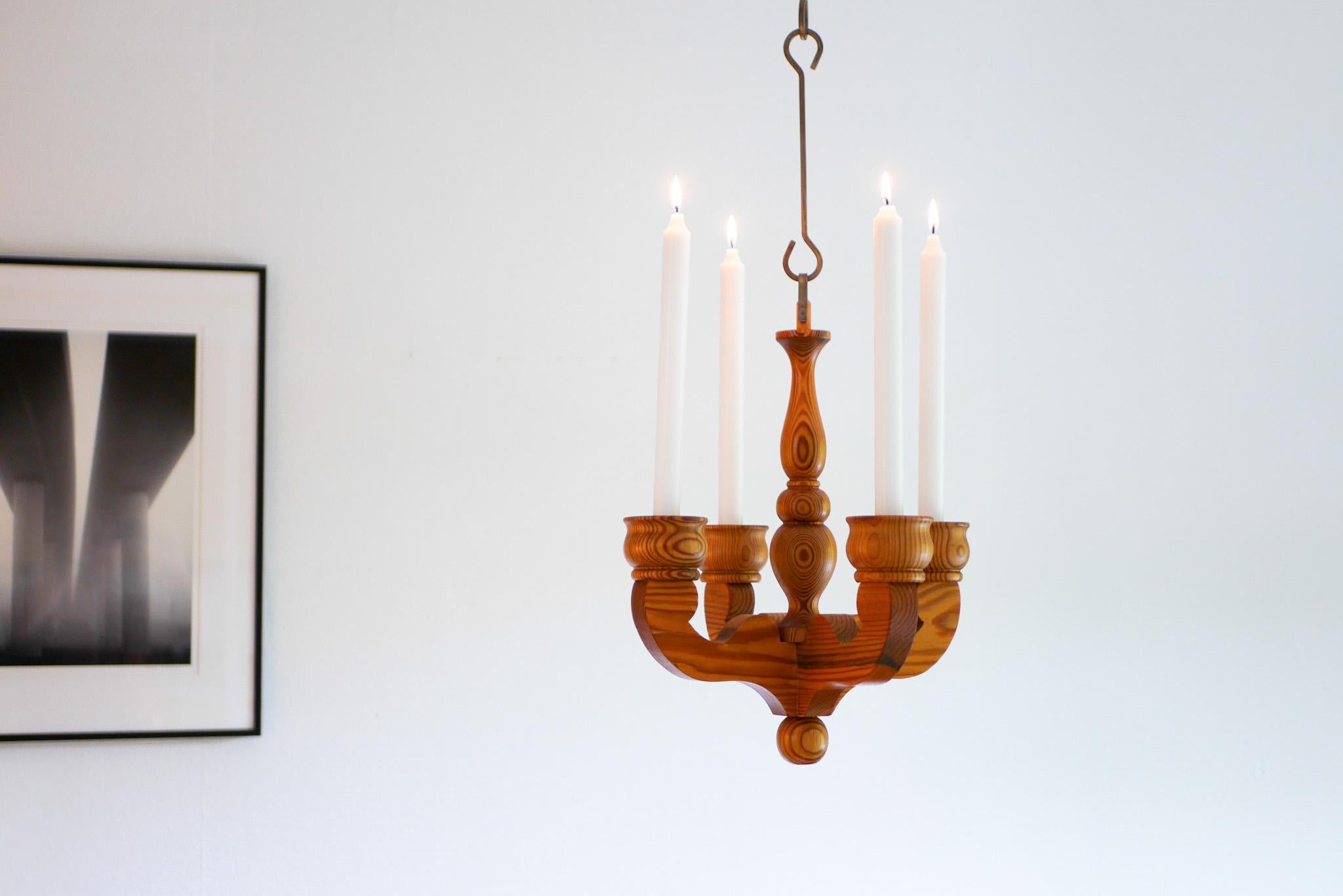 Fait main Chandelier rustique à pendentifs en bois Porte-bougies pour Smålandsslöjd Suède en vente