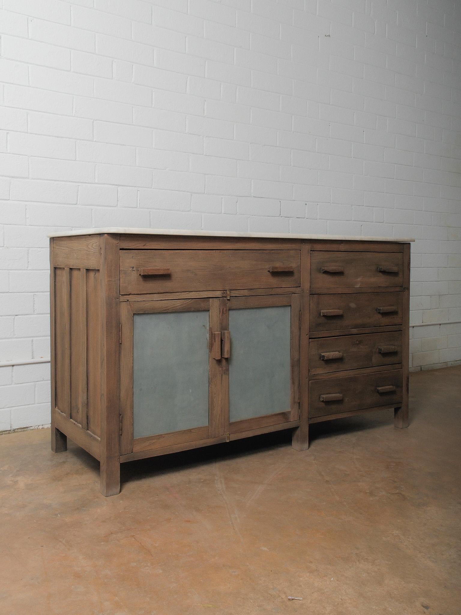 Rustic Wooden Marble Top Sideboard with Drawers & Frosted Panels Indio en venta