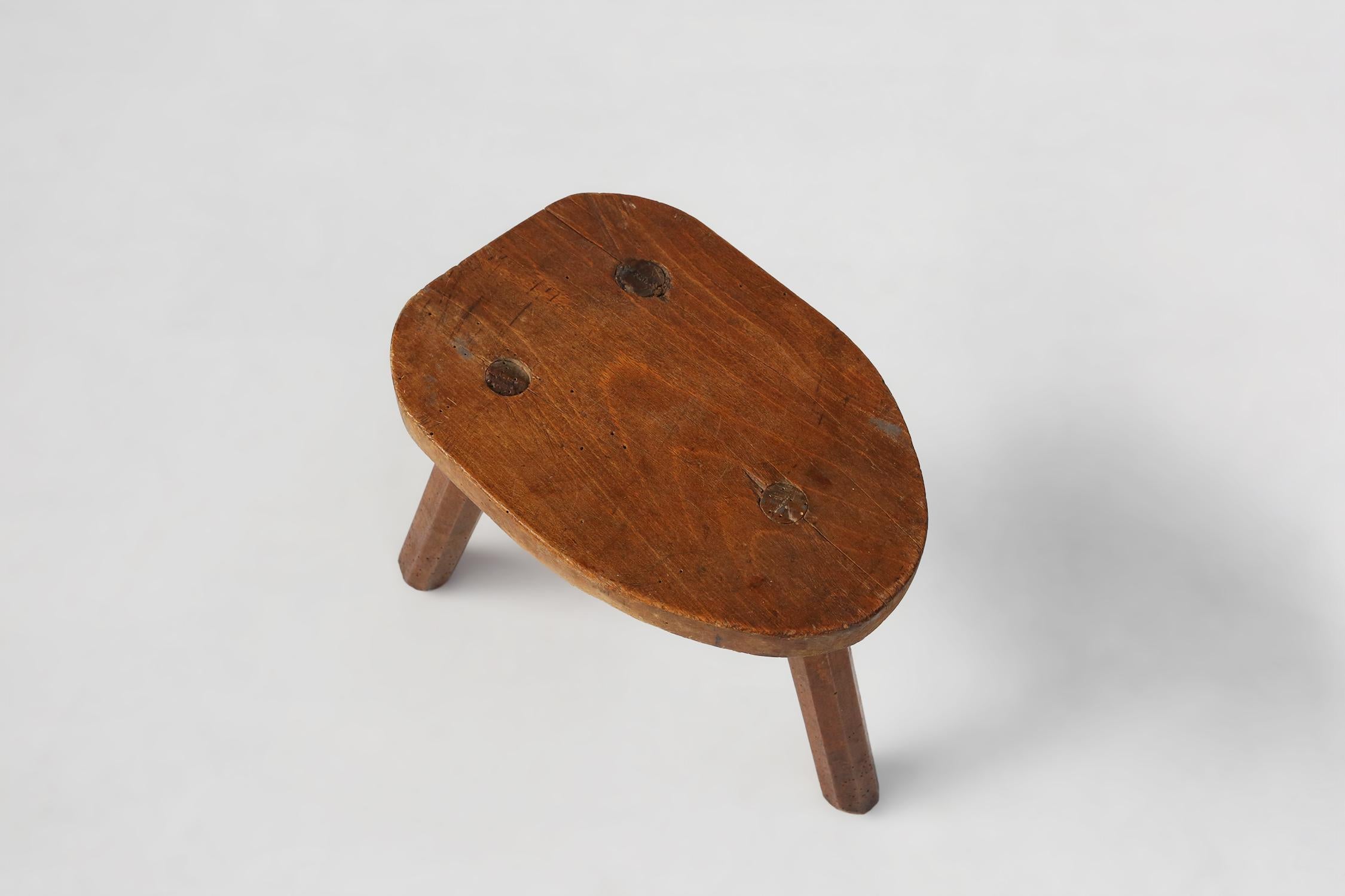 Rustic Wooden Stool, 1920s In Good Condition For Sale In Meulebeke, BE