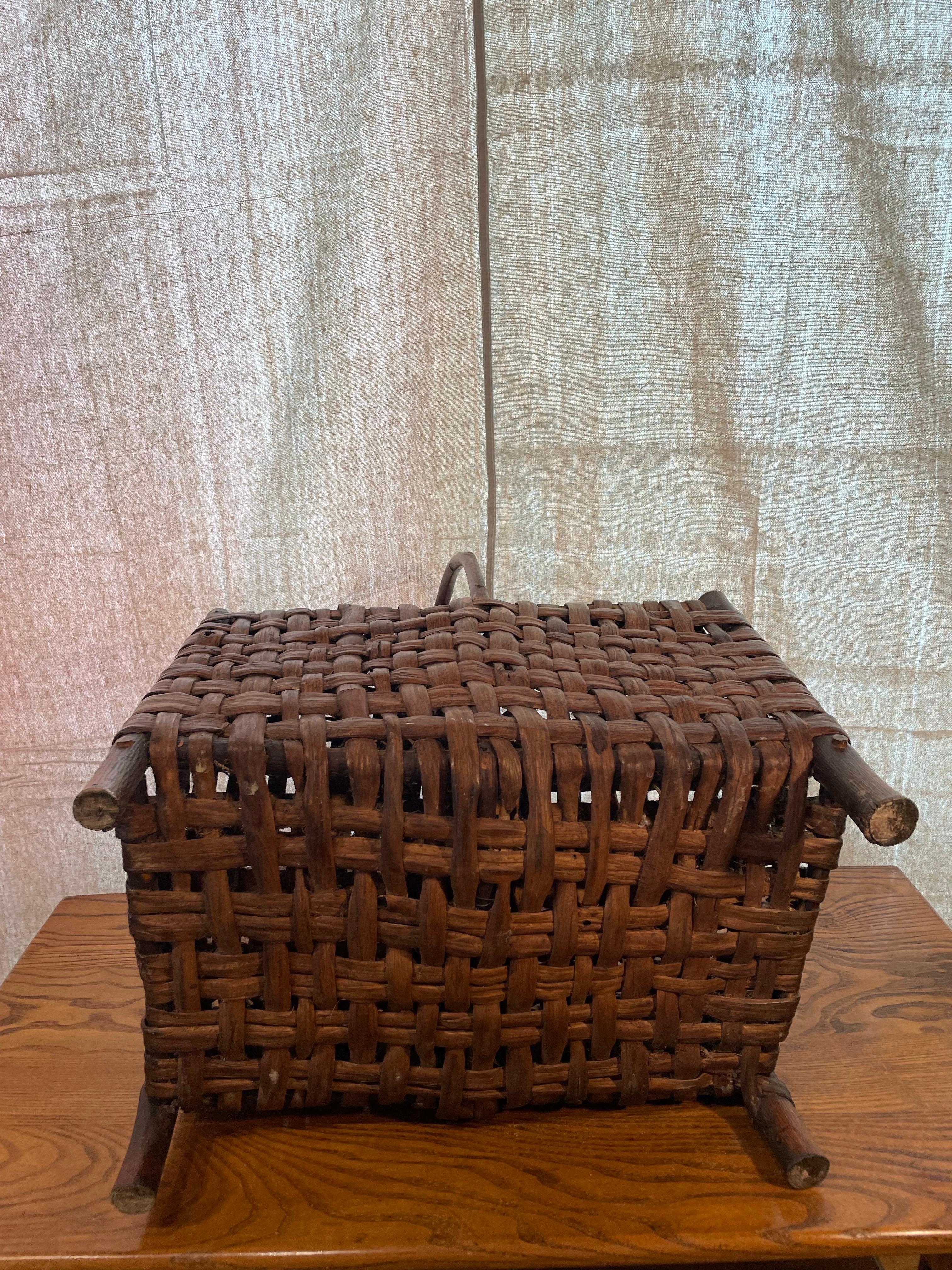 American Rustic Woven Old Hickory Basket on Wooden Base For Sale