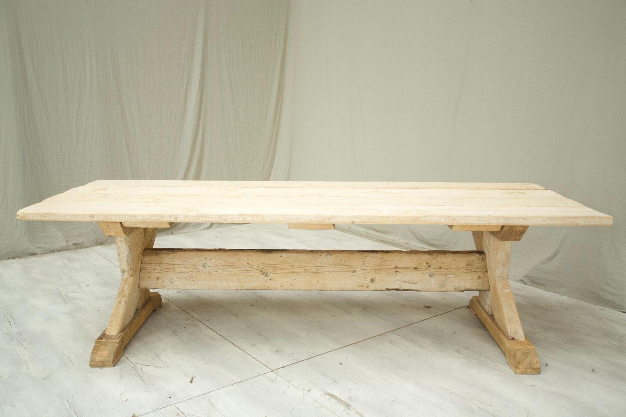 Rustic 'x' Frame Pine Dining Table In Excellent Condition For Sale In Malton, GB