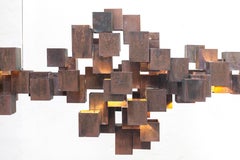 Lampadario a cubo geometrico in ottone patinato e ruggine di Morghen Studio