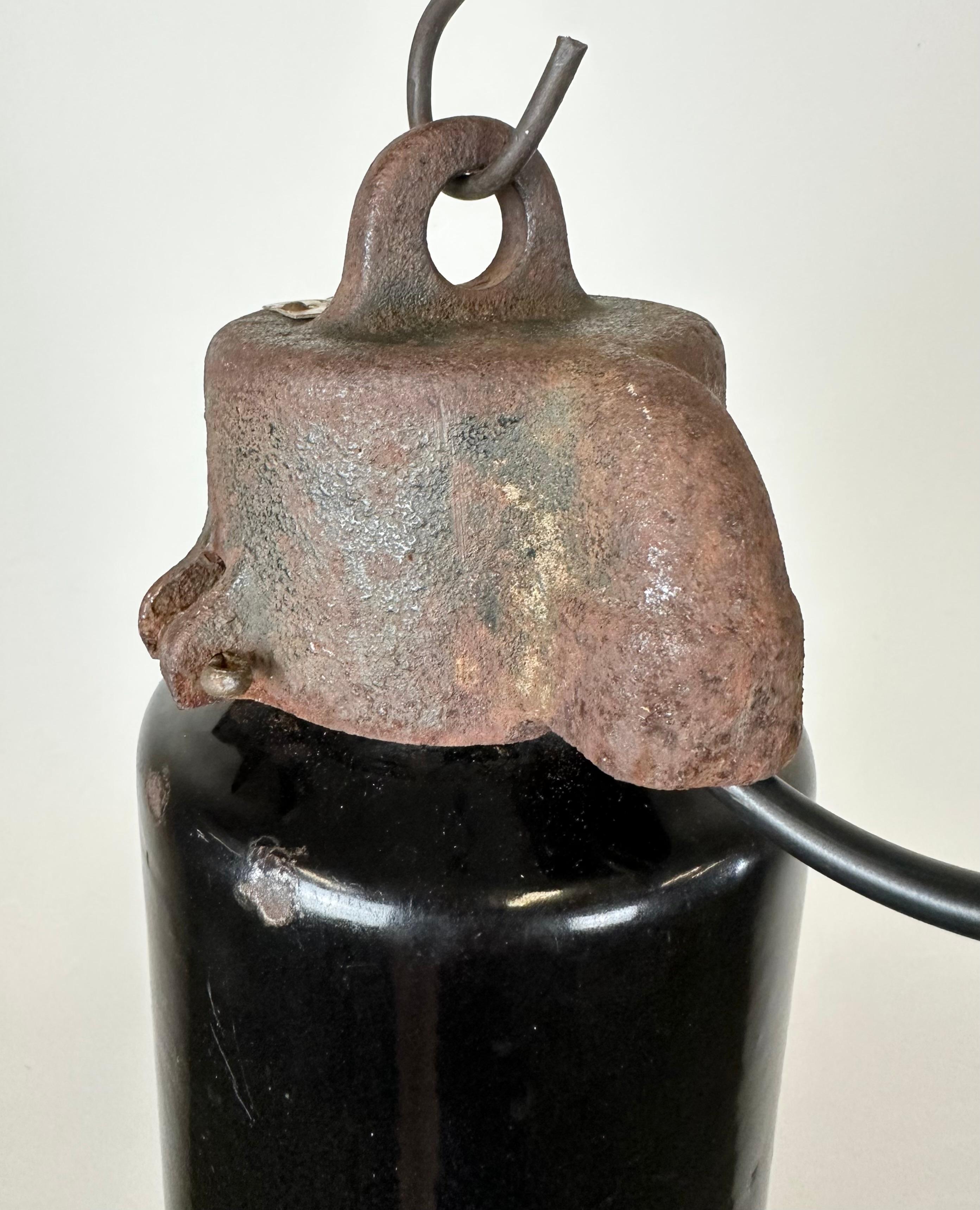 Rusty Industrial Bauhaus Black Enamel Pendant Lamp, 1930s For Sale 1