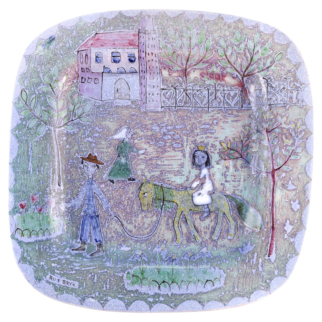 Rut Bryk, Stoneware Dish with Scraped-Off Paintings, Arabia, Finland 1940's For Sale