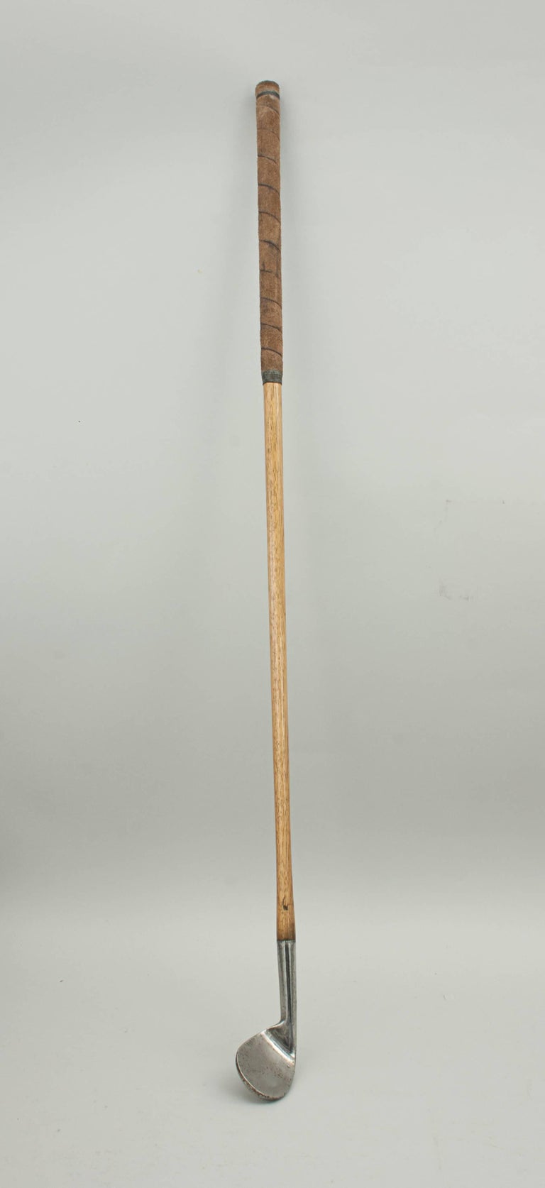 Rut Niblick Golf Club For Sale at 1stdibs