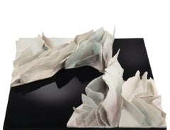 1982, sculpture en porcelaine sur socle en contreplaqué, contemporaine, 20 cm