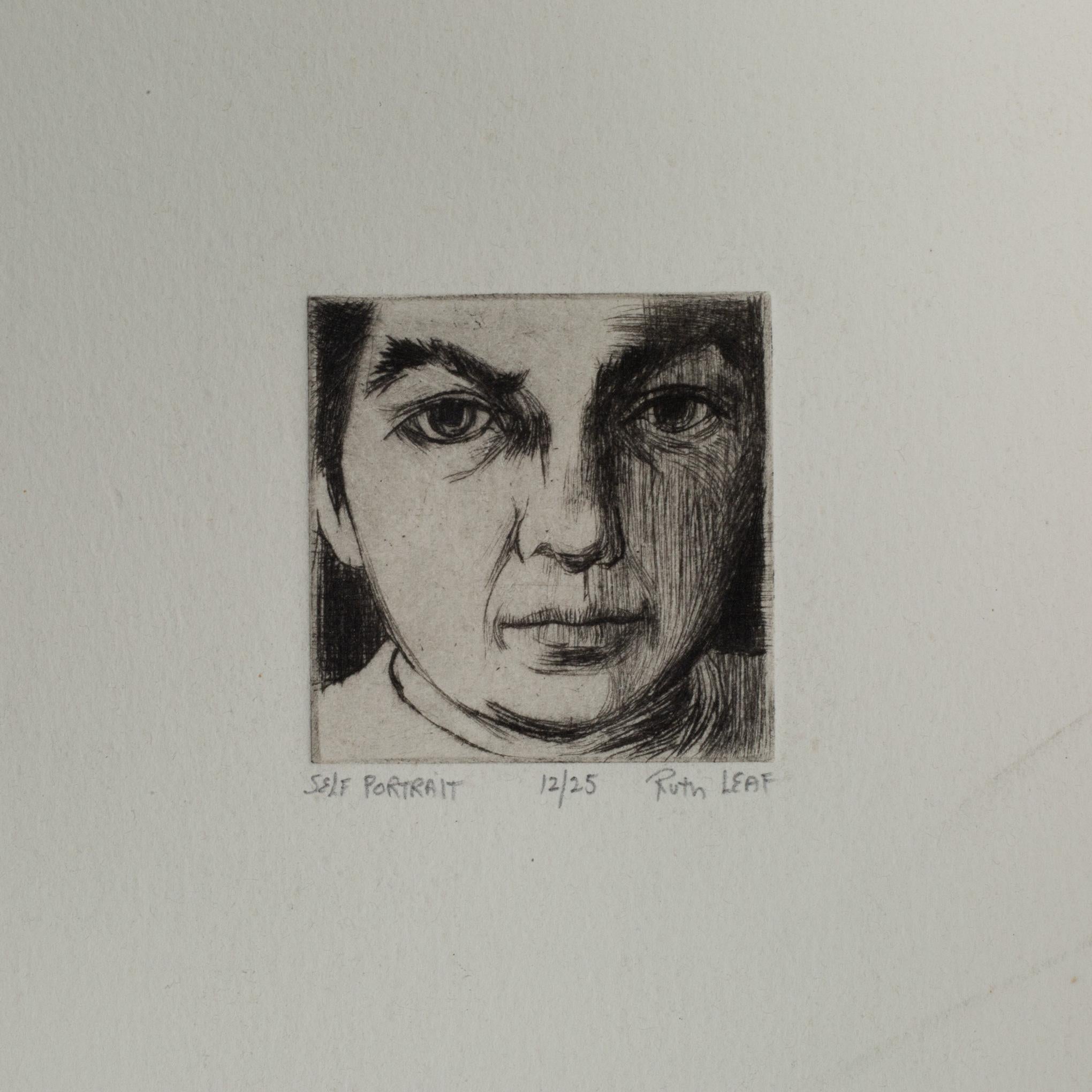 CIRCA

Ruth Leaf, Self-Portrait, firmato e numerato a matita, 12/25, acquaforte e acquatinta su carta vergata.

    CREATRICE RUTH LEAF(1923-2015).
    Data di fabbricazione: 1940-1970 circa. 
    MATERIALI E TECNICHE Acquaforte con acquatinta su