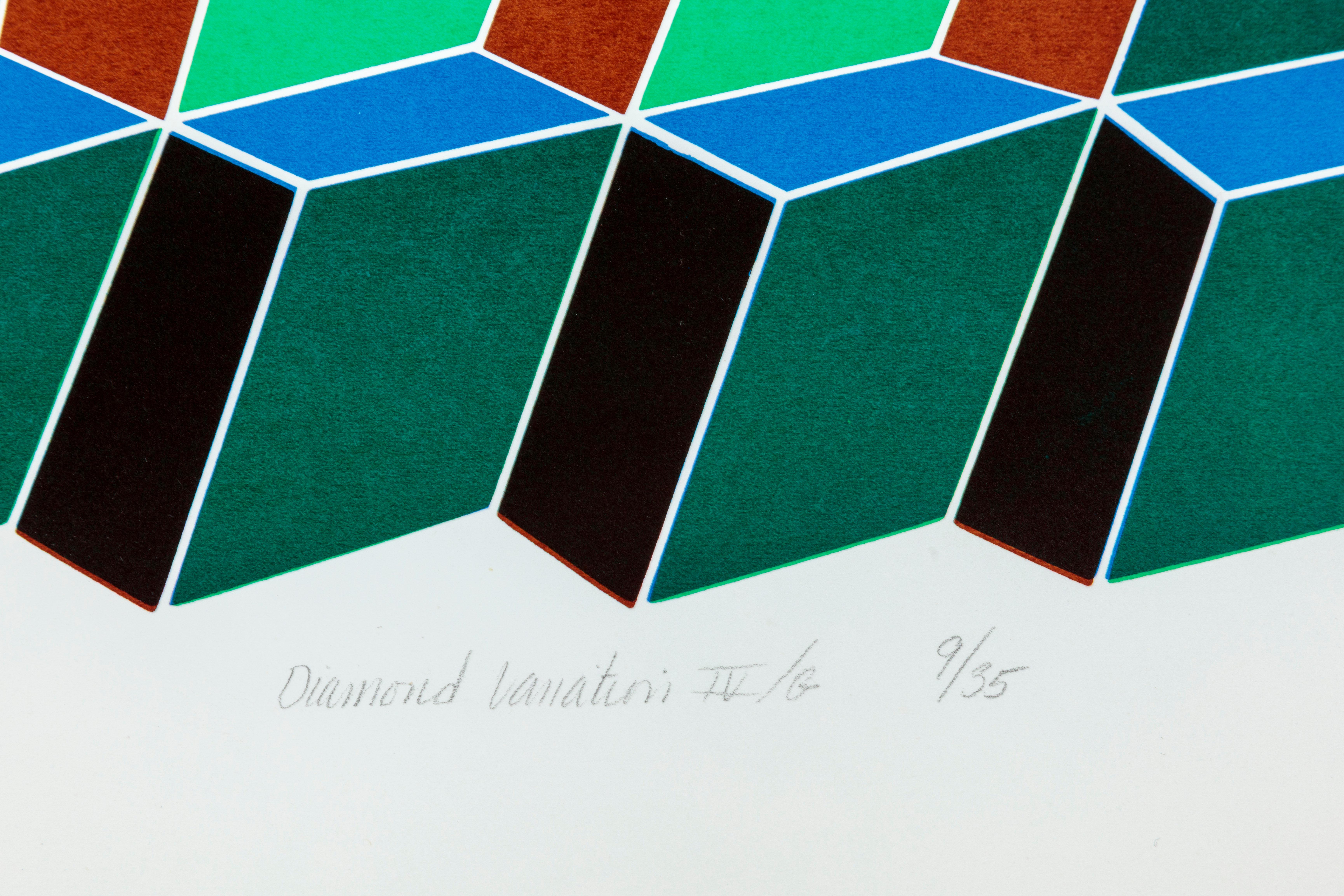 The work of Ruth Leavitt (1944, Saint Paul, Minnesota) employs computation to manipulate and alter abstract forms by virtually stretching, rotating and deforming them across three axes. Her modular structures share a resemblance but are not